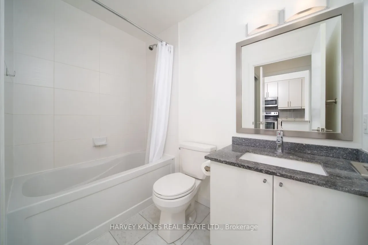 33 Bay Street, #4003