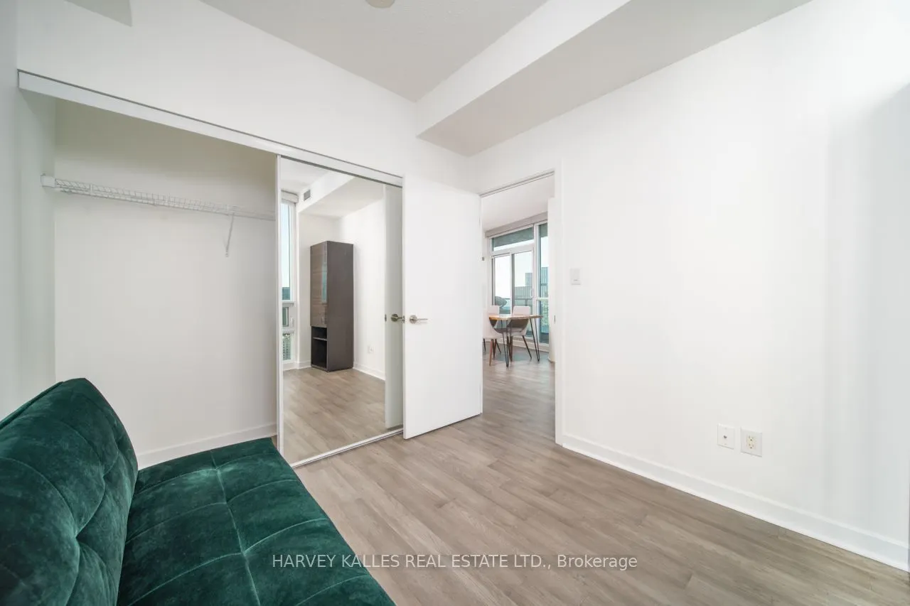 33 Bay Street, #4003