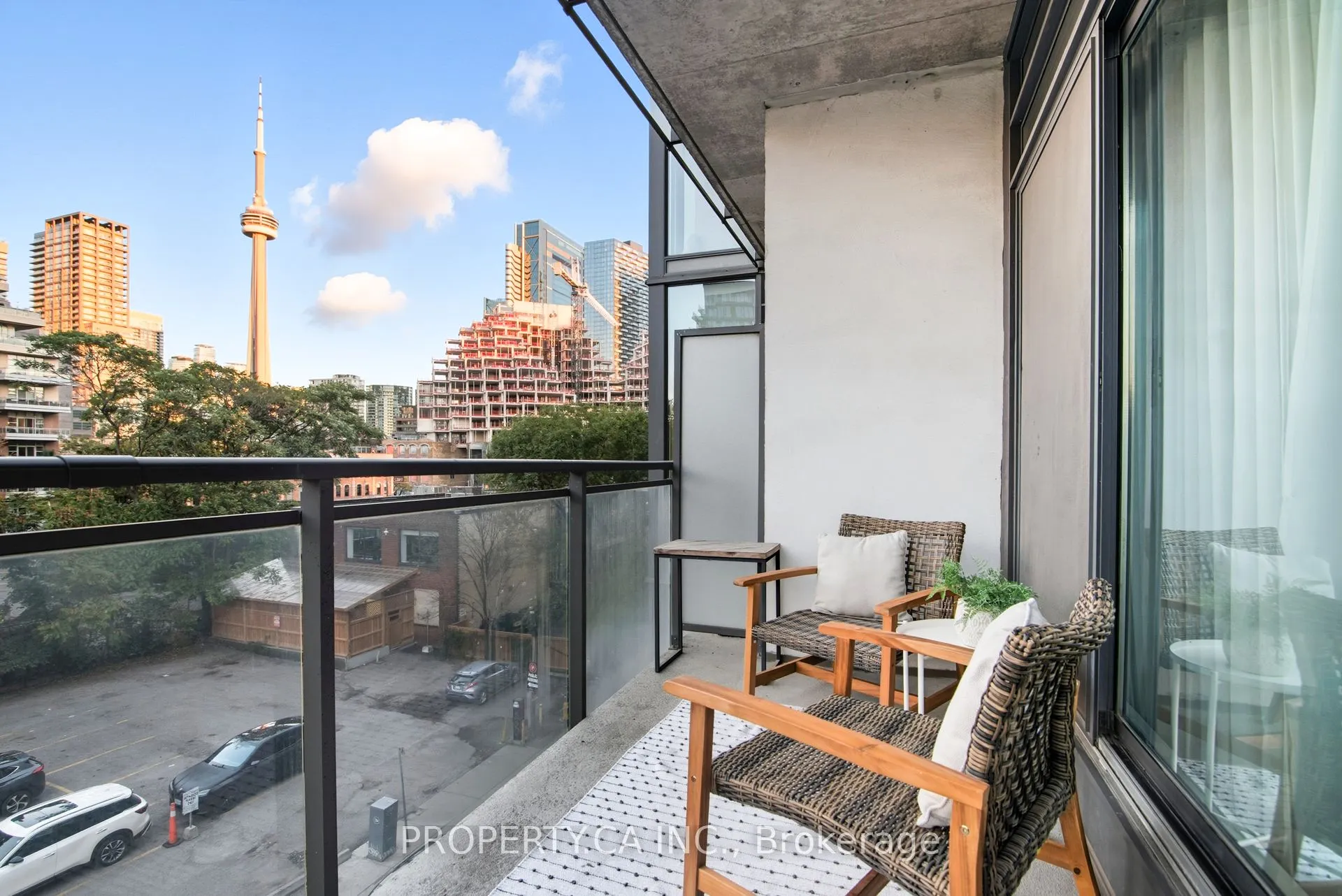 10 Morrison Street, #403