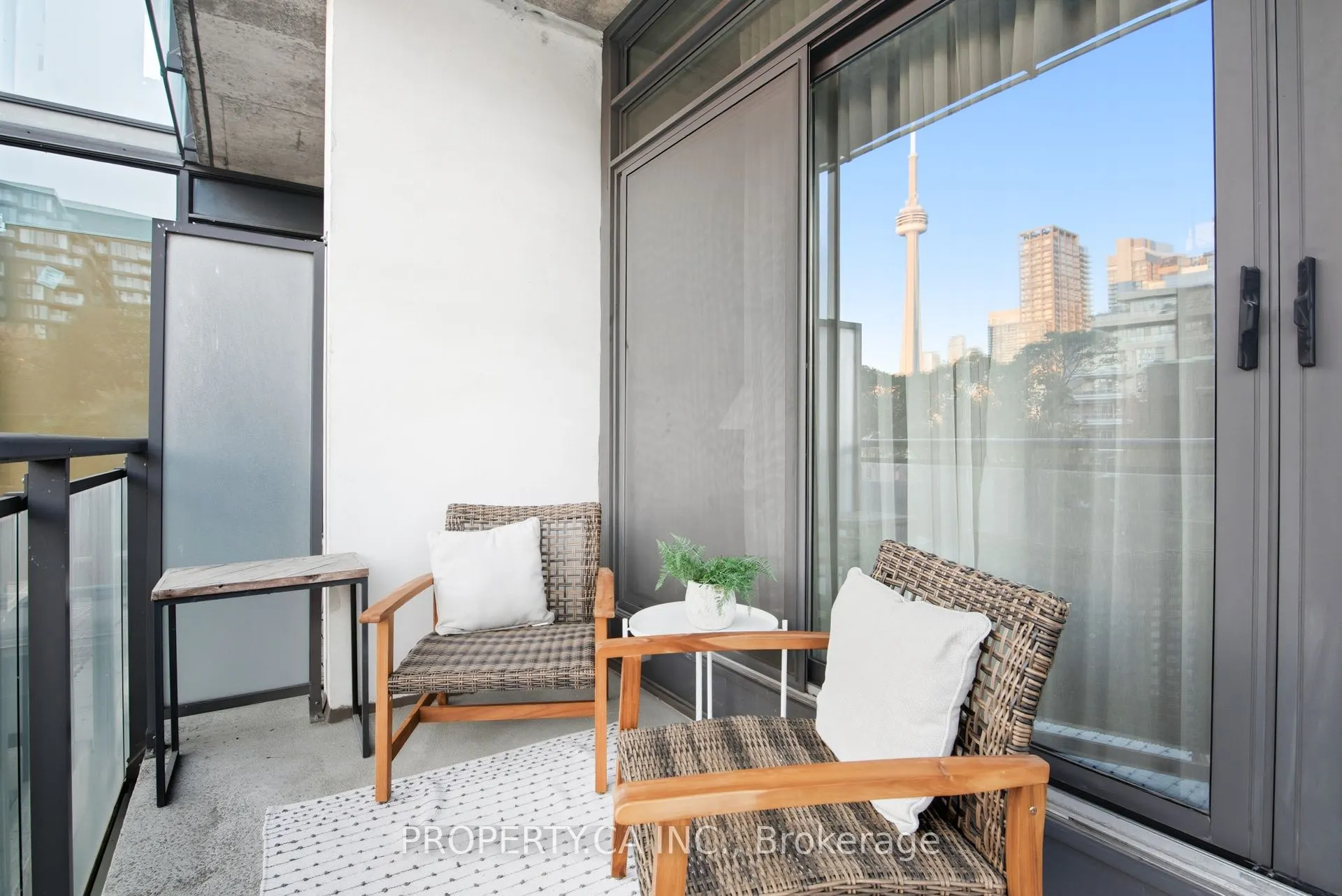 10 Morrison Street, #403