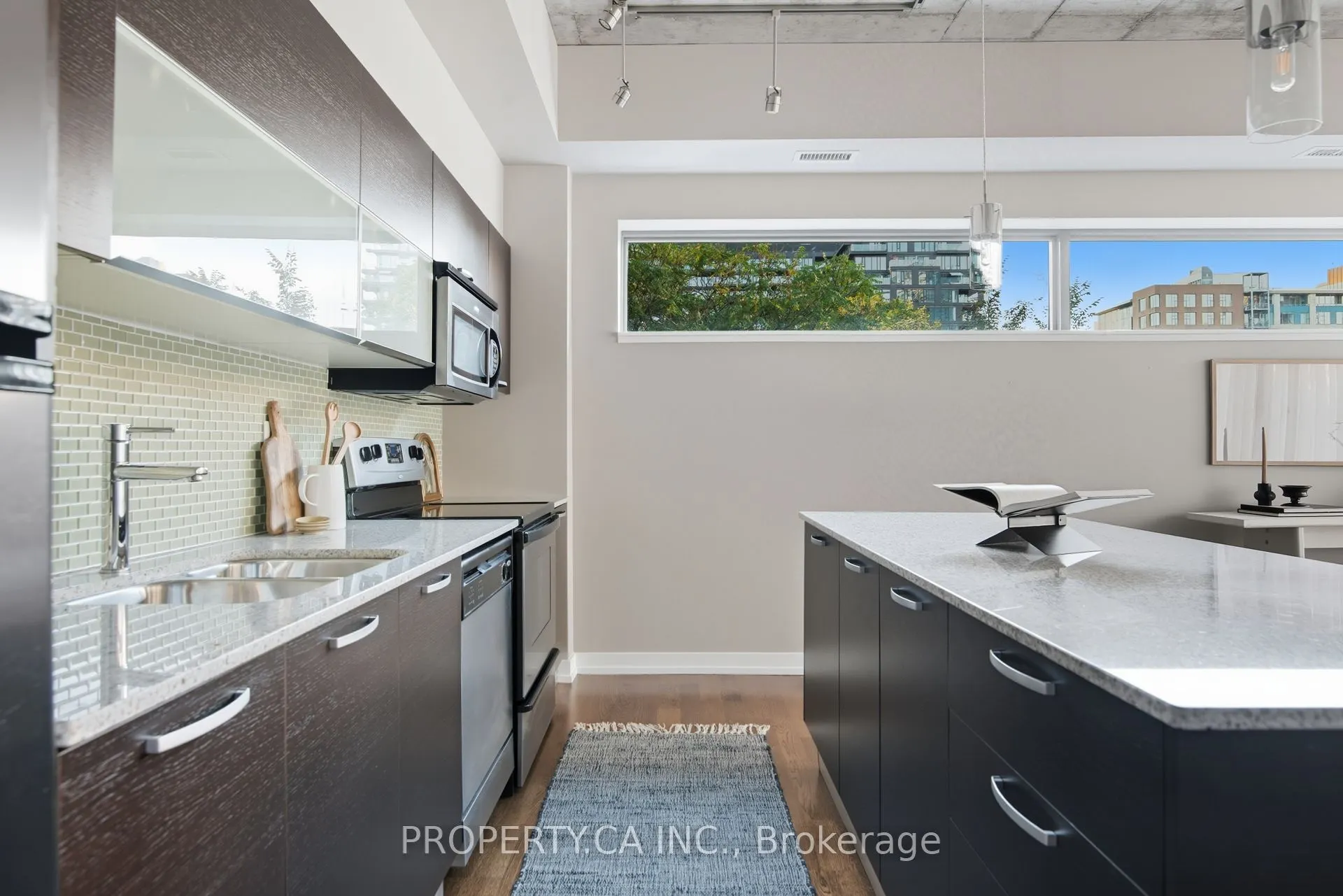 10 Morrison Street, #403