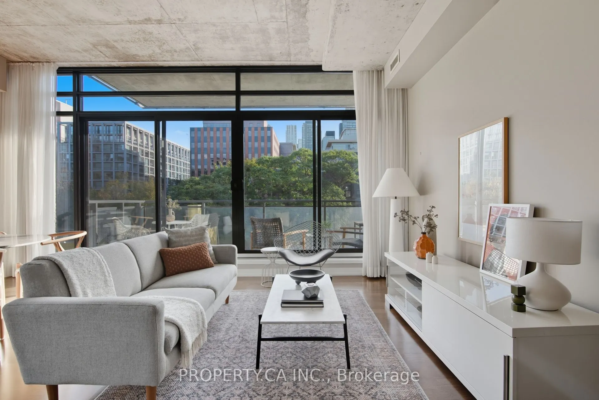 10 Morrison Street, #403