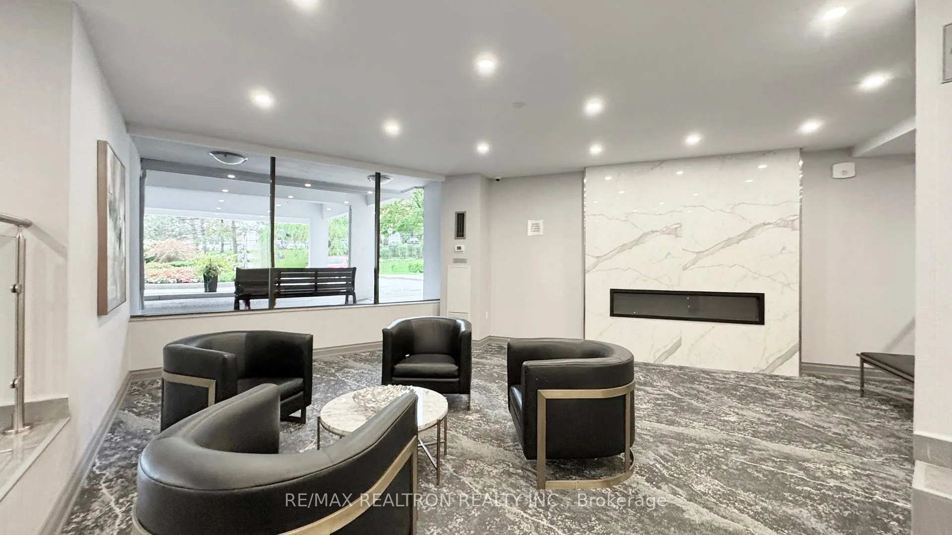 10 Edgecliffe Golfway, #1918