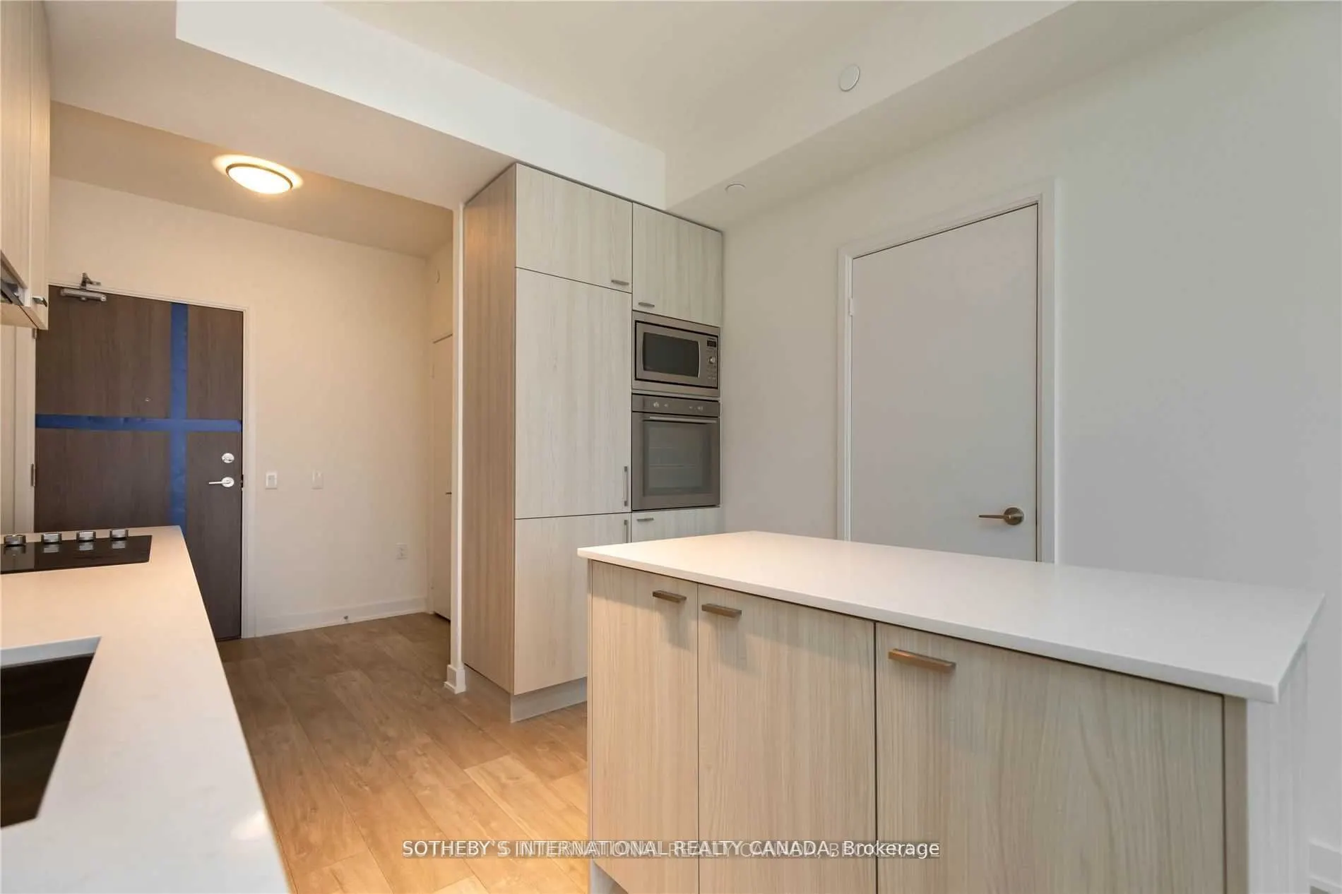 576 Front Street W, #903E