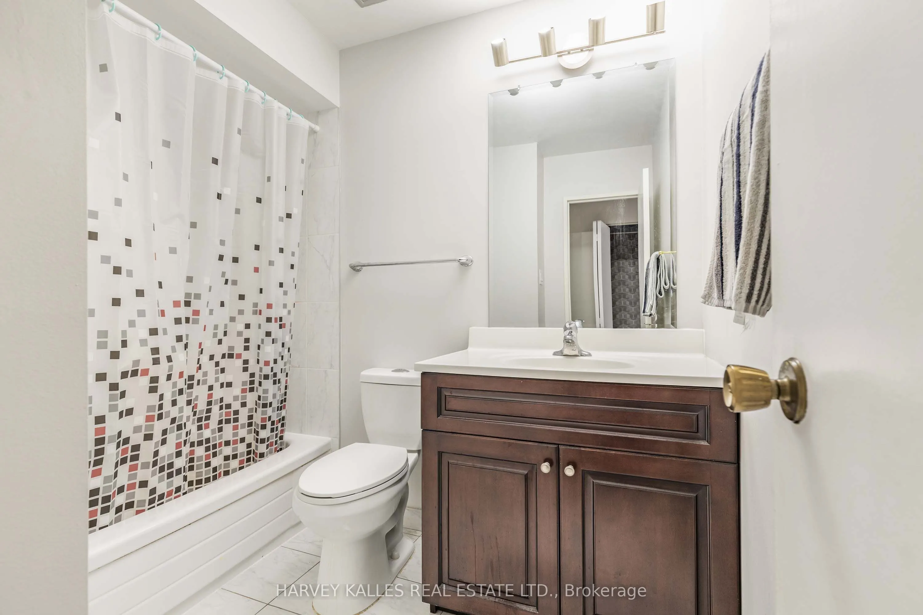 4001 Don Mills Road, #142