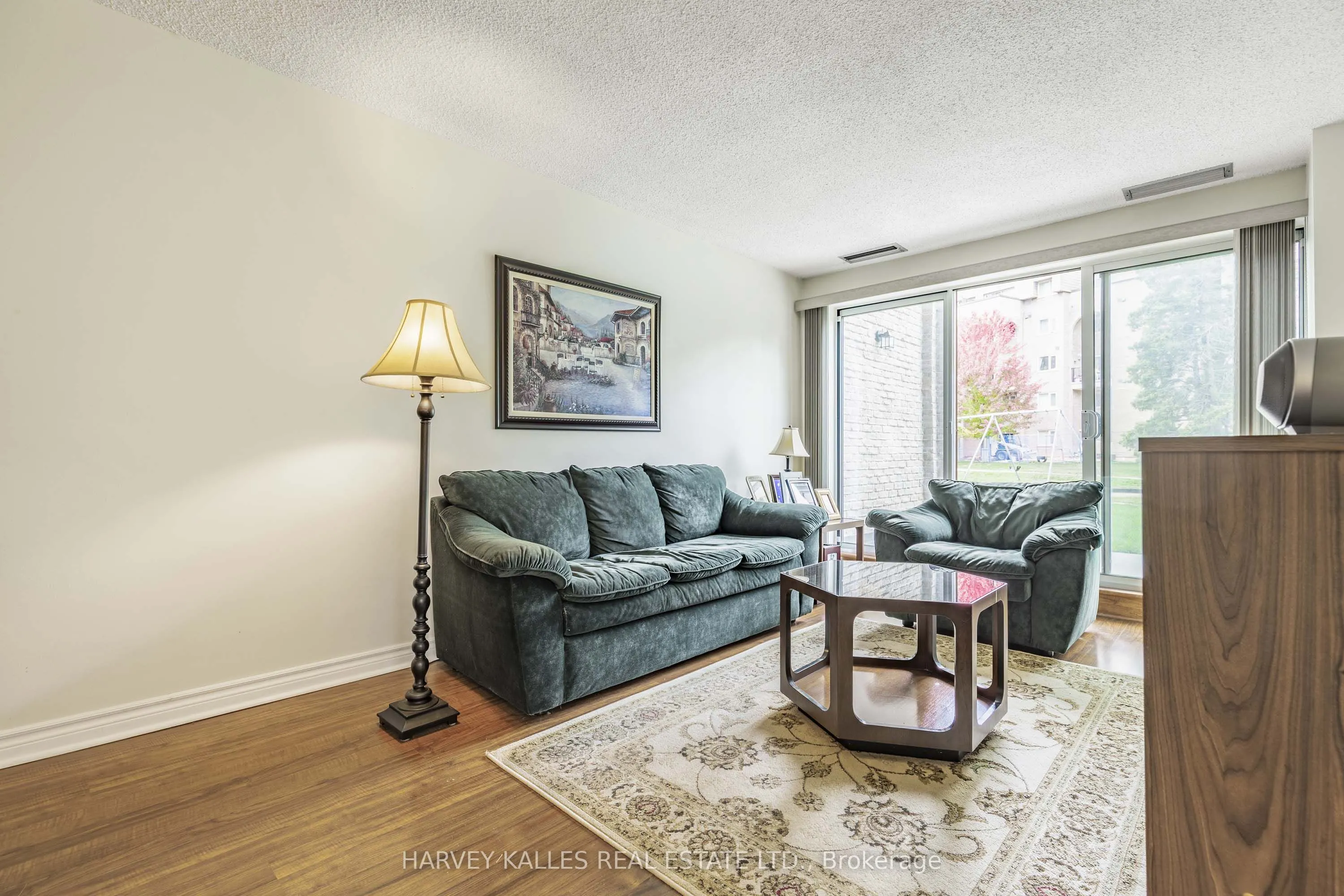 4001 Don Mills Road, #142