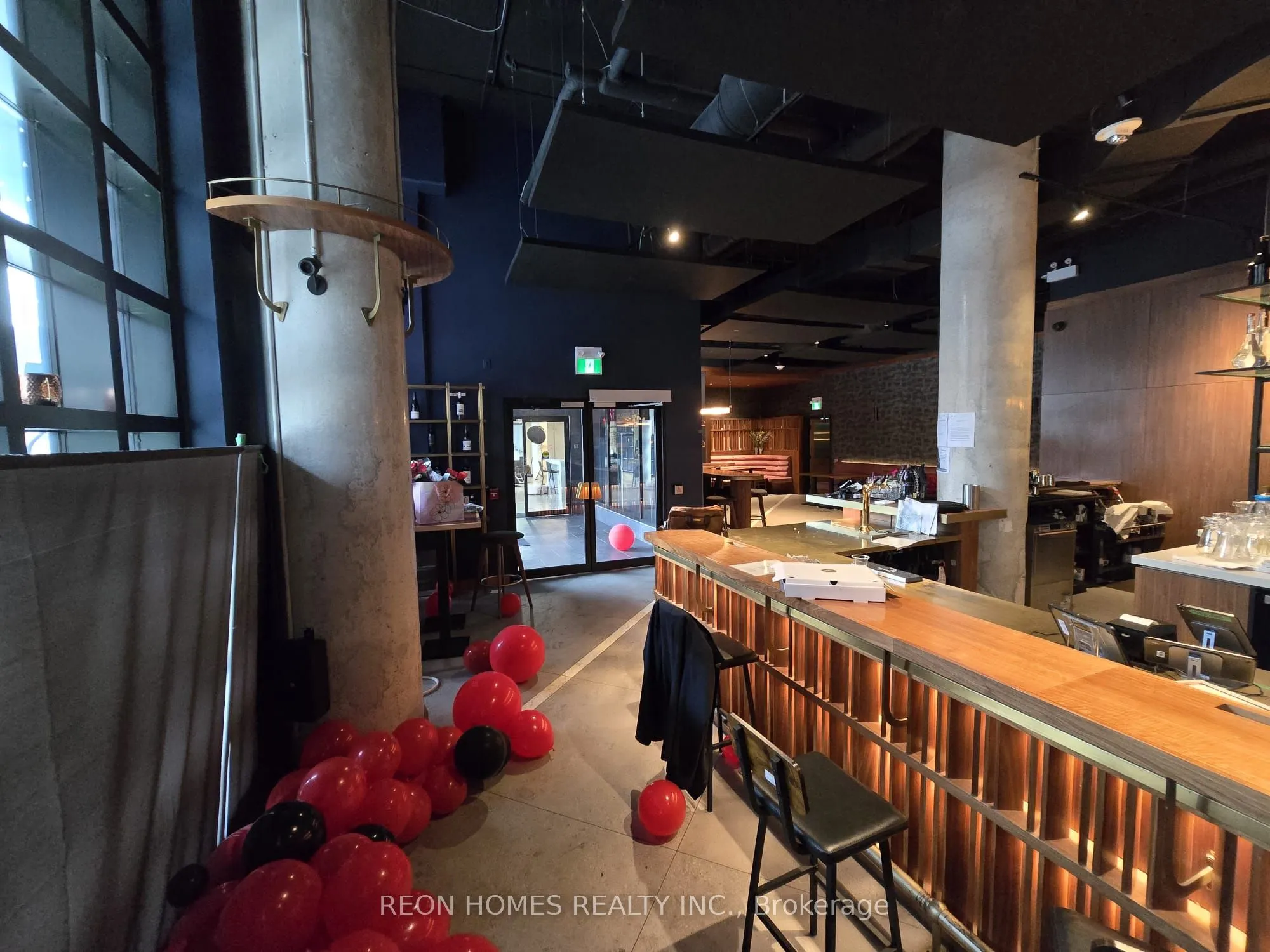 612 Richmond Street W, #103