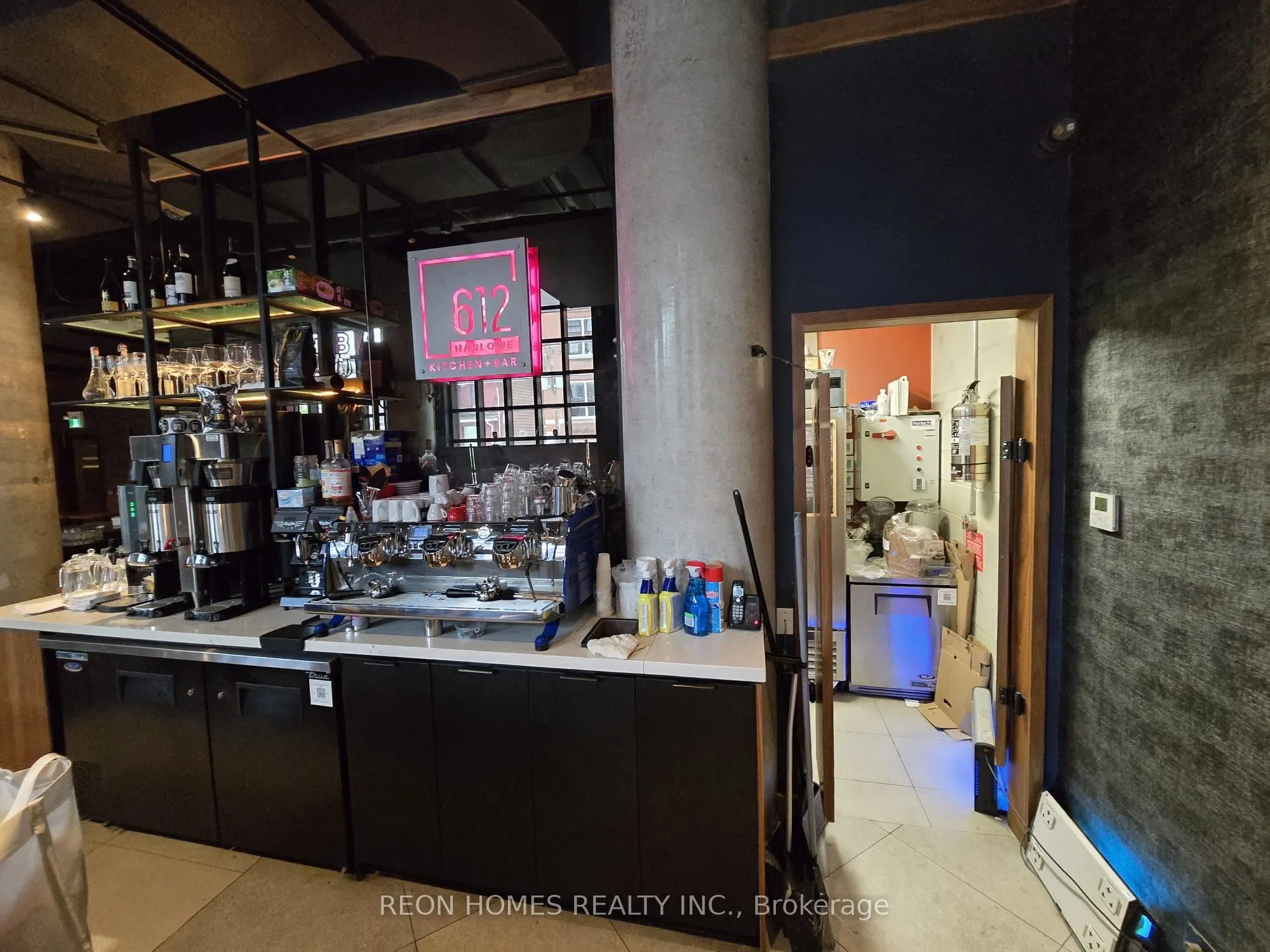 612 Richmond Street W, #103