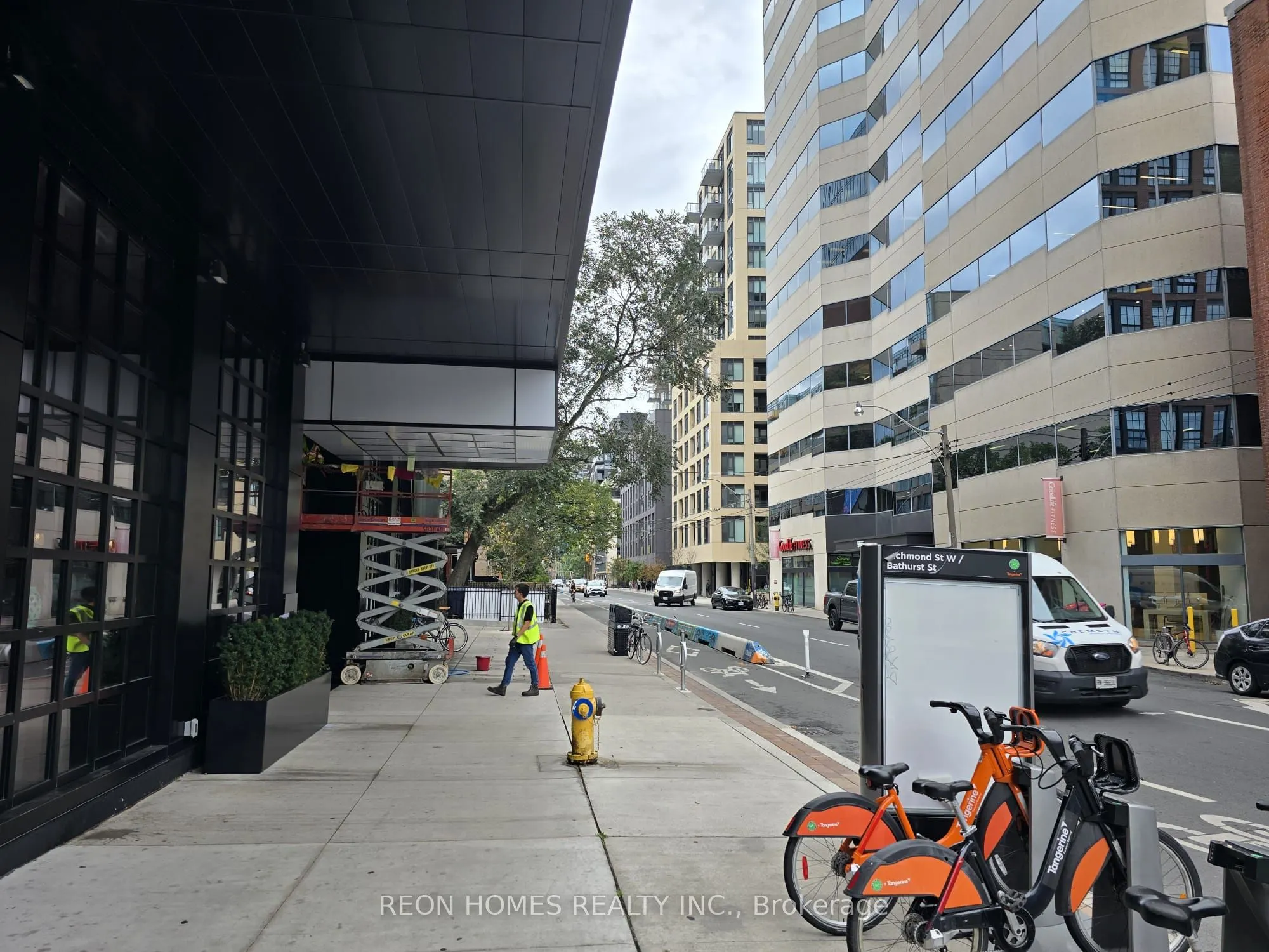 612 Richmond Street W, #103