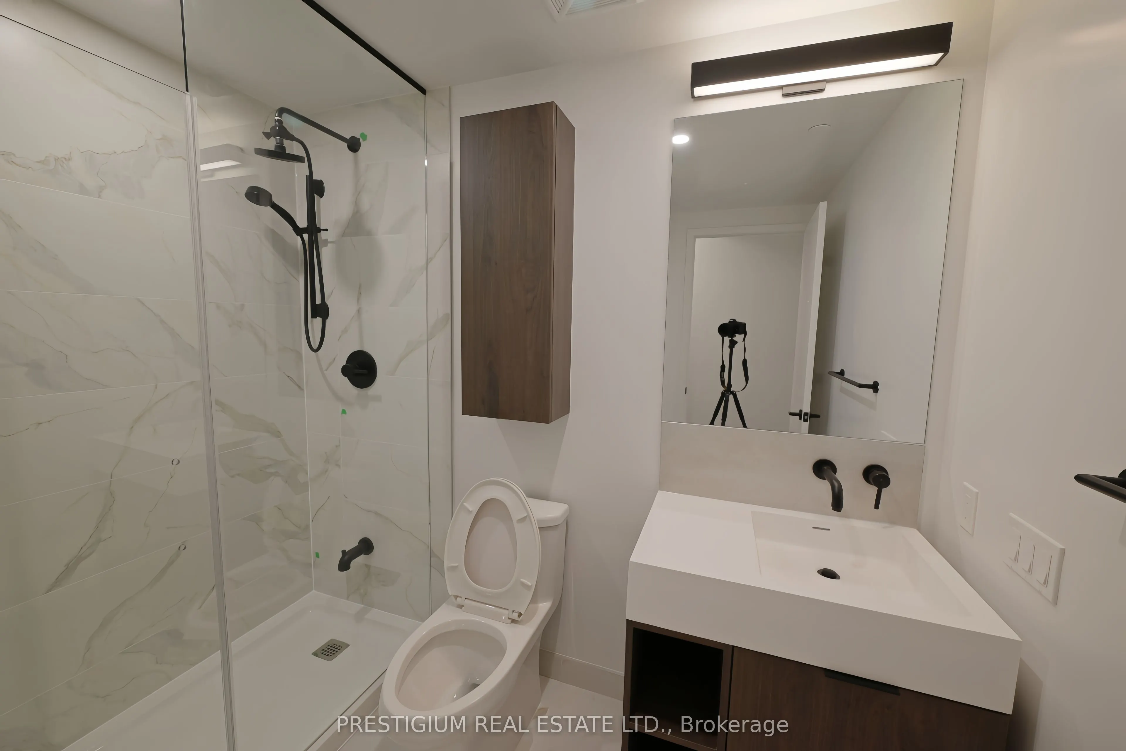 108 Peter Street, #3510