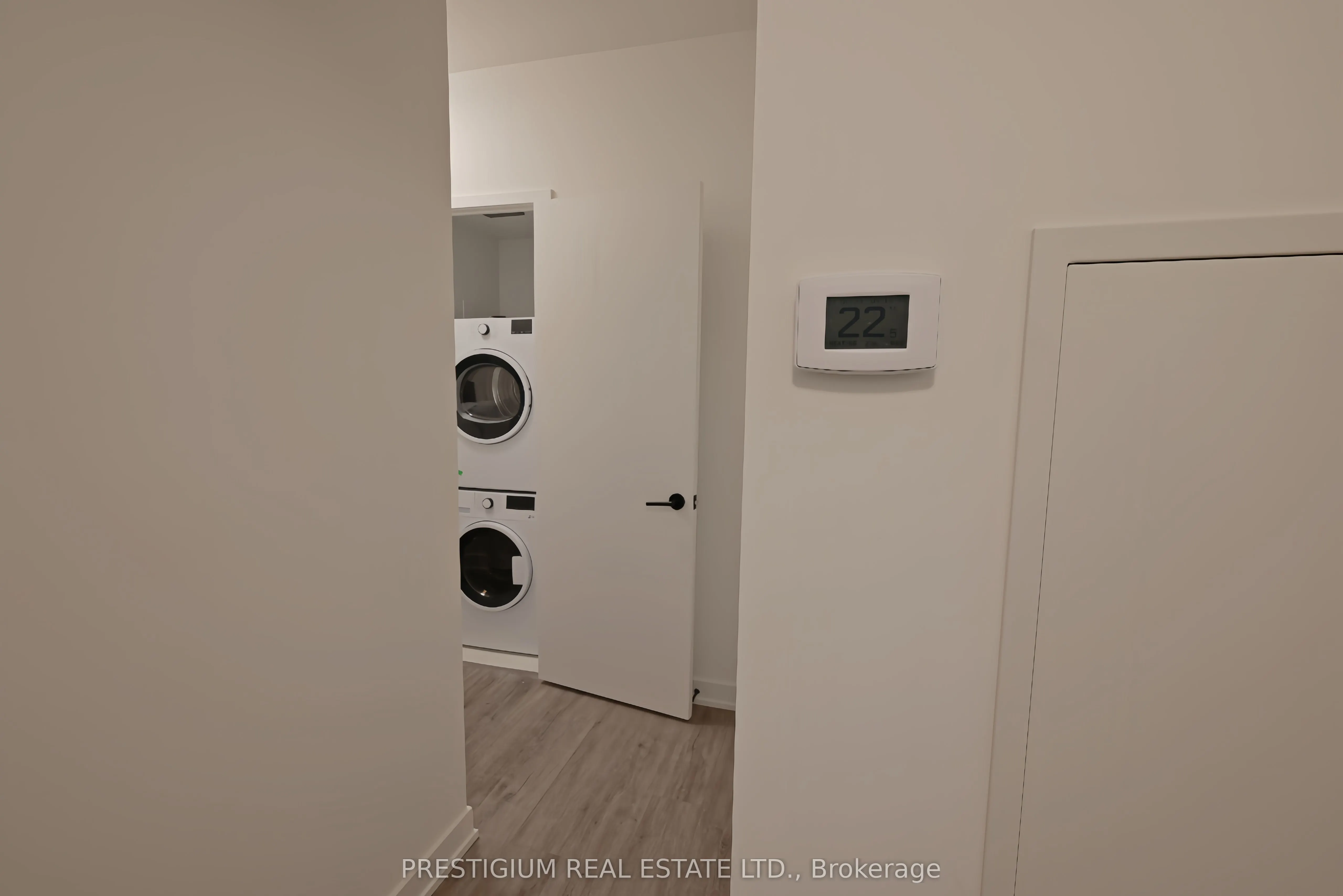108 Peter Street, #3510