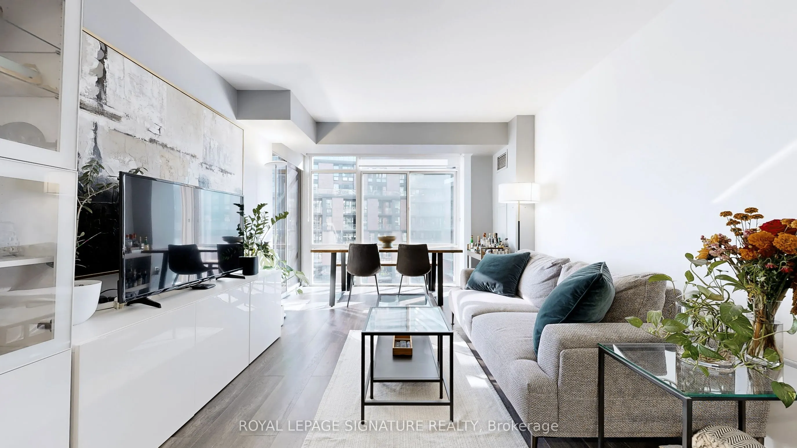 39 Parliament Street, #715