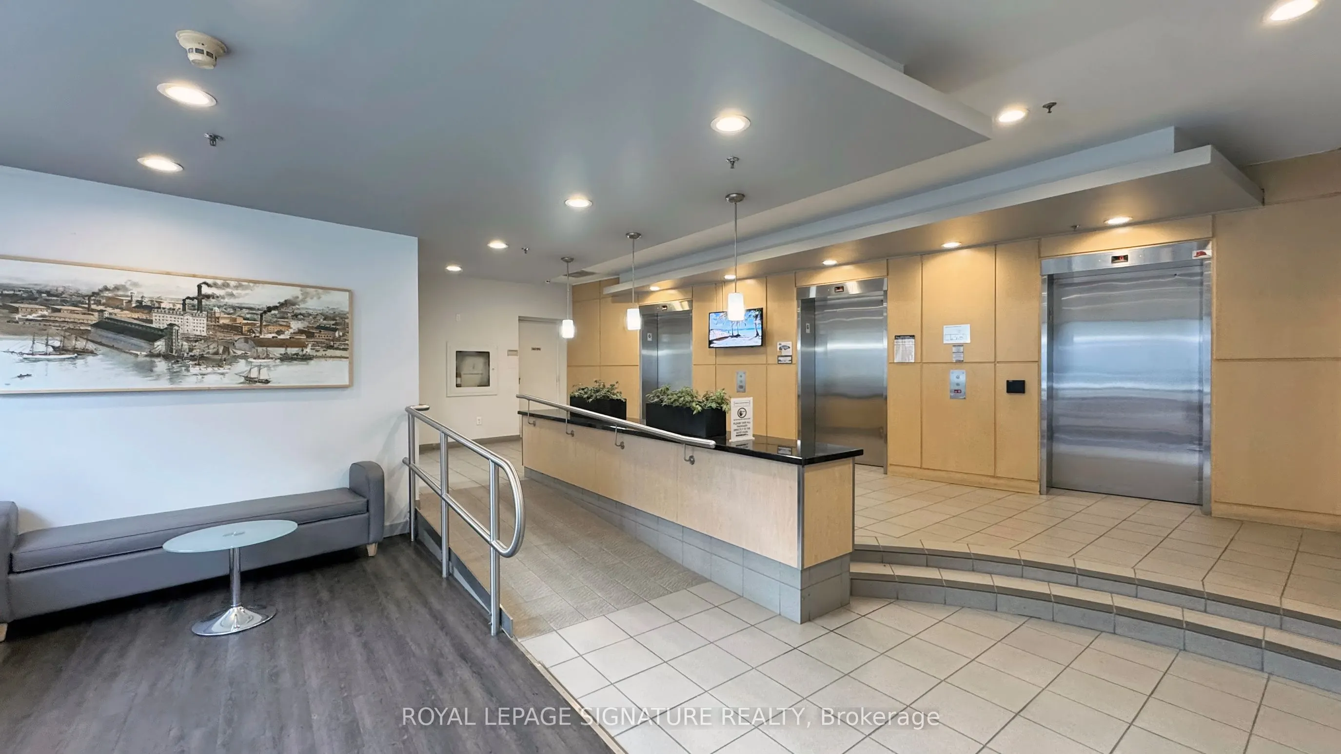 39 Parliament Street, #715