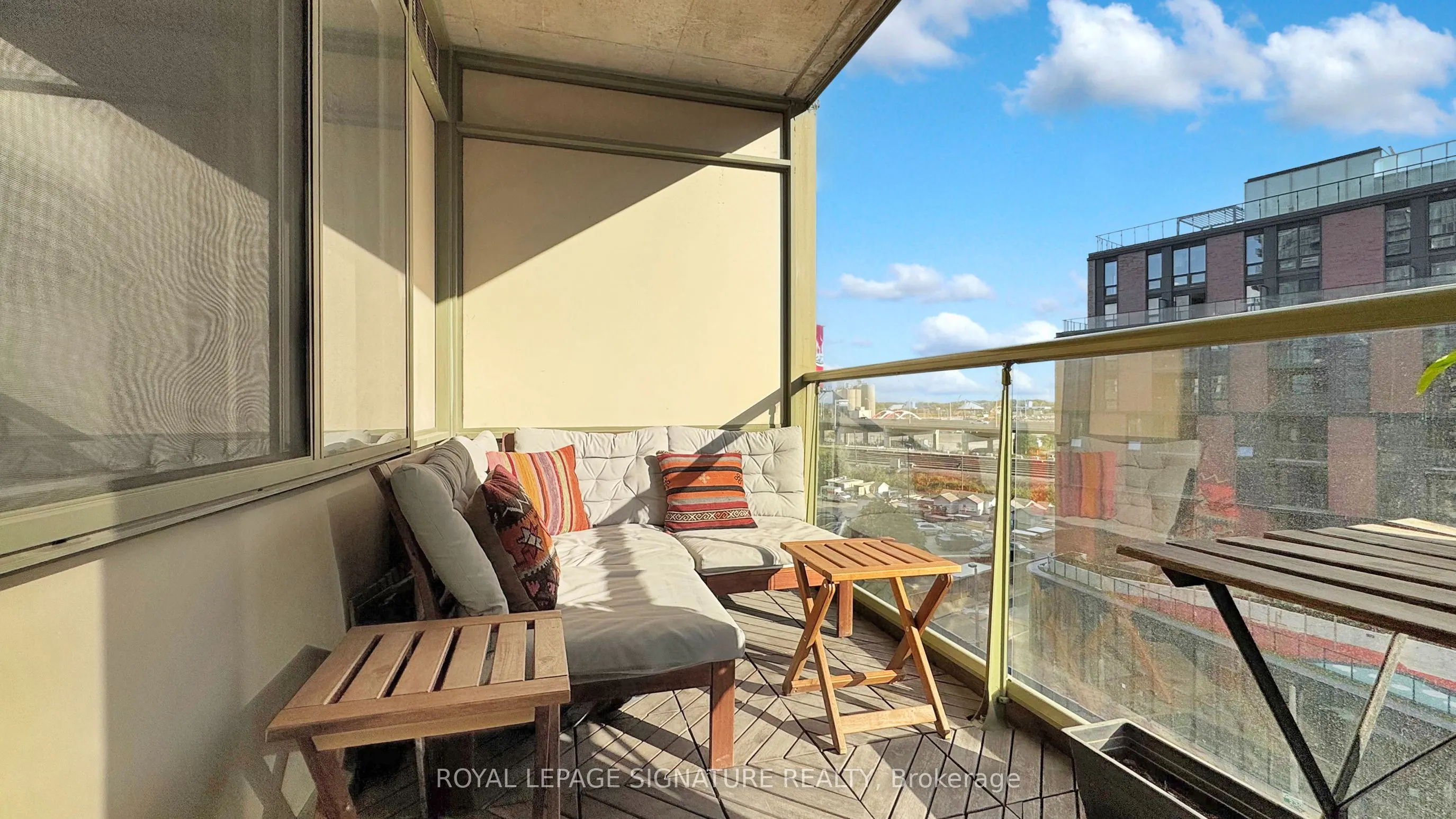 39 Parliament Street, #715