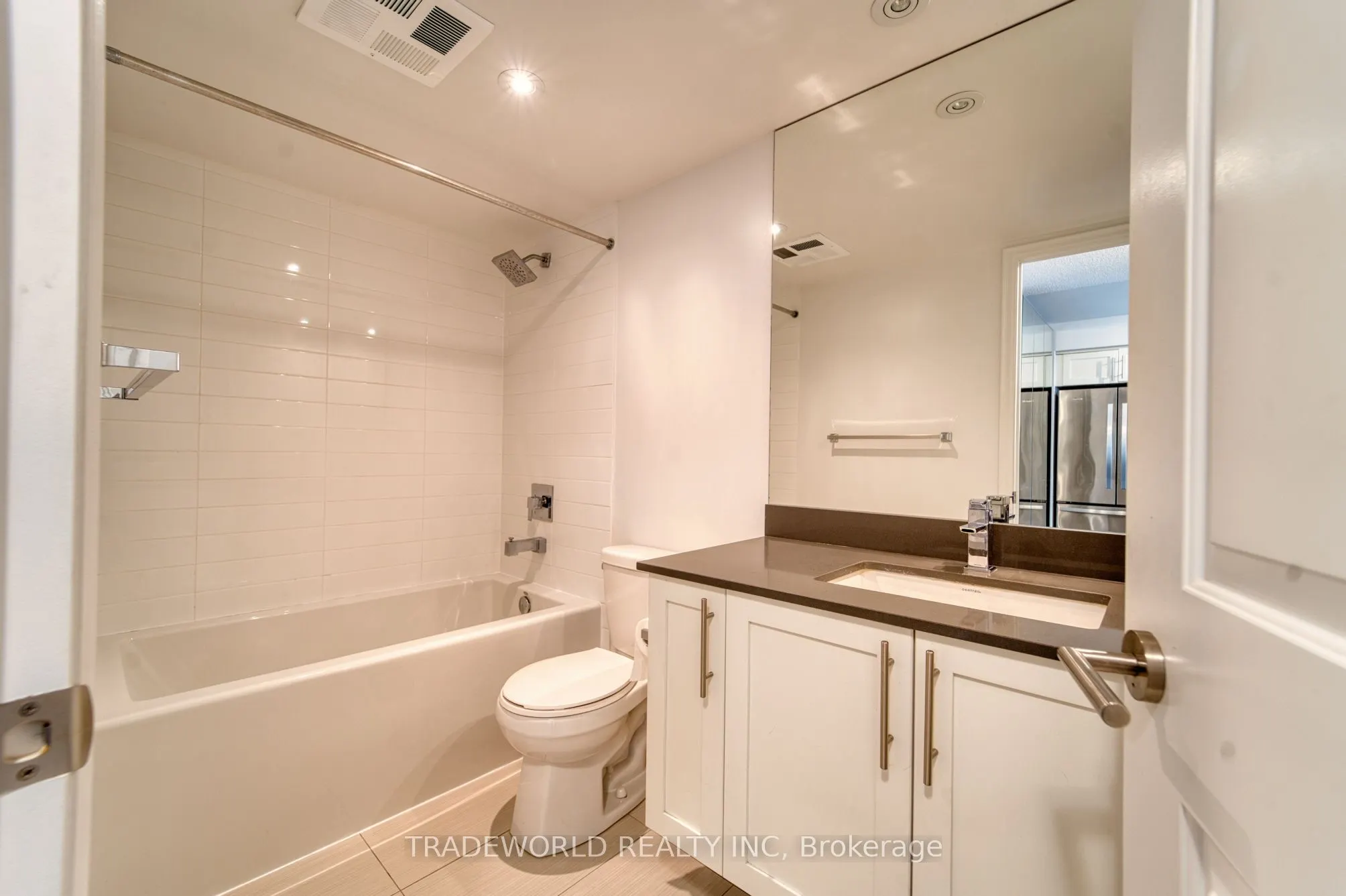 400 Adelaide Street E, #713