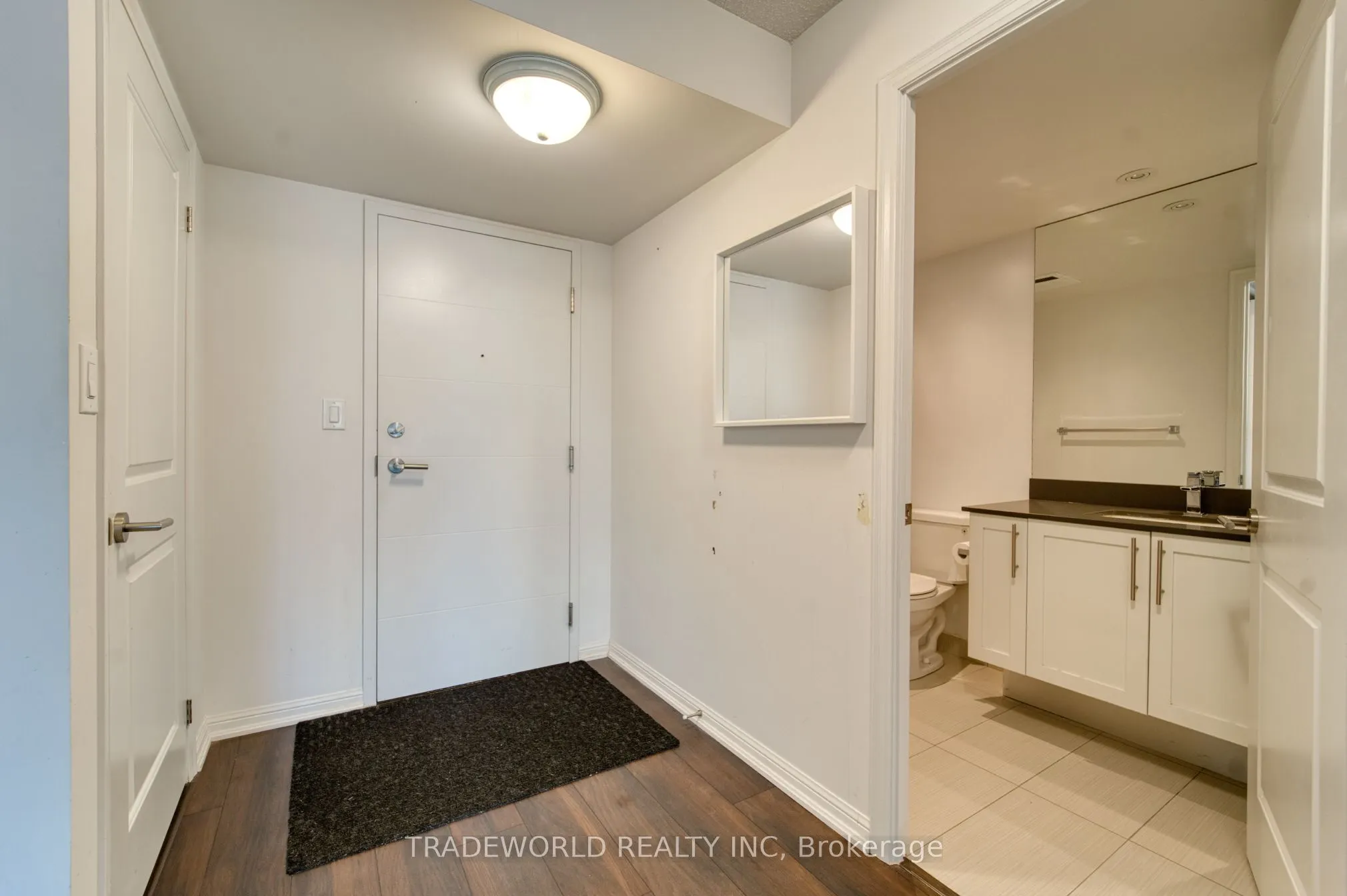 400 Adelaide Street E, #713