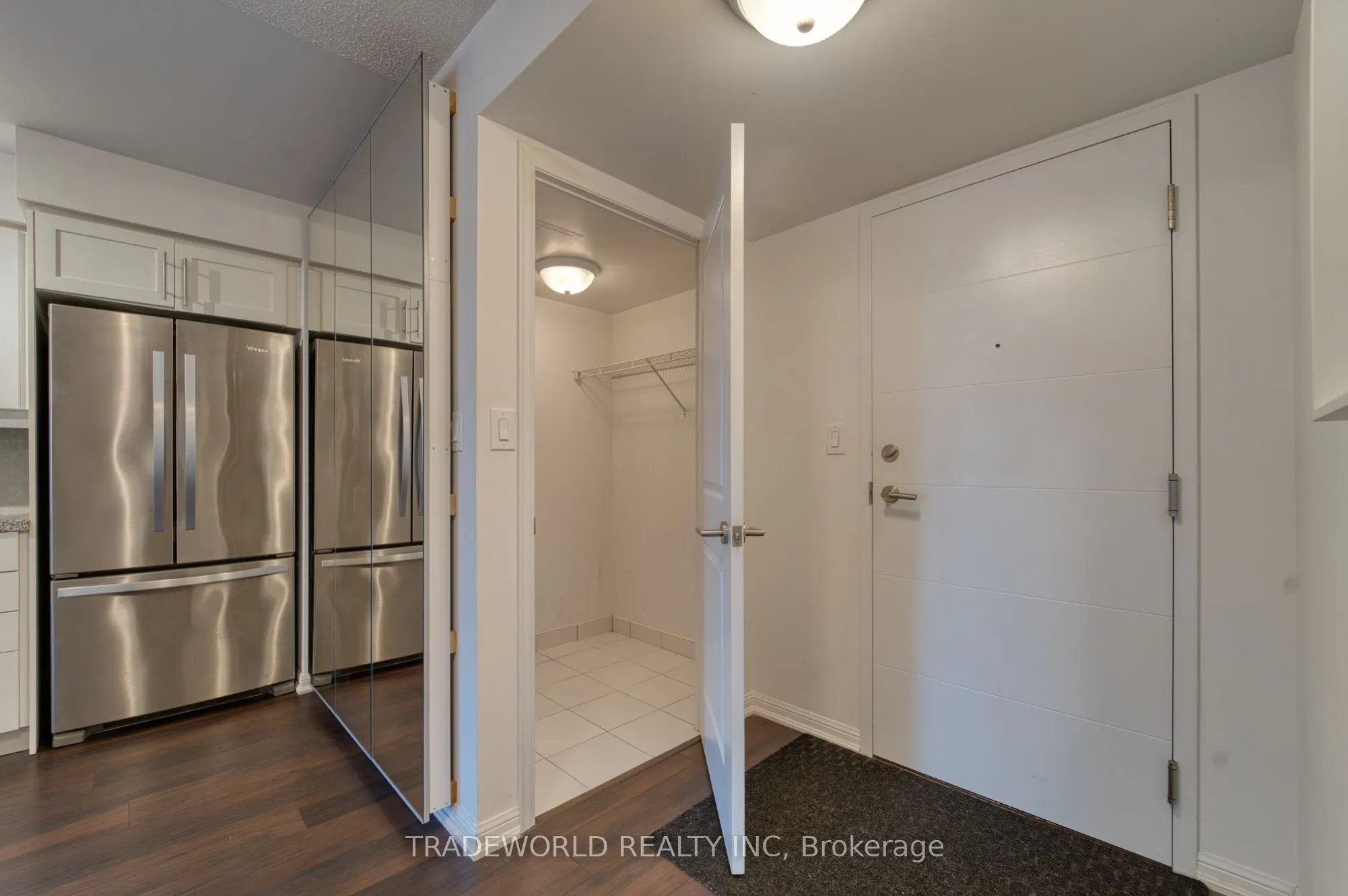 400 Adelaide Street E, #713