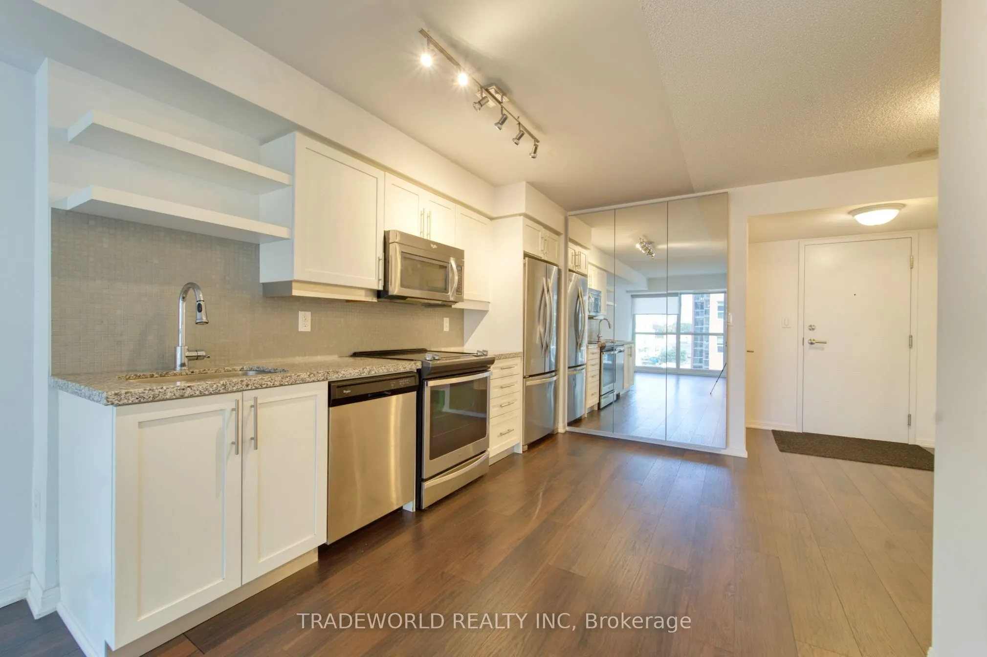 400 Adelaide Street E, #713