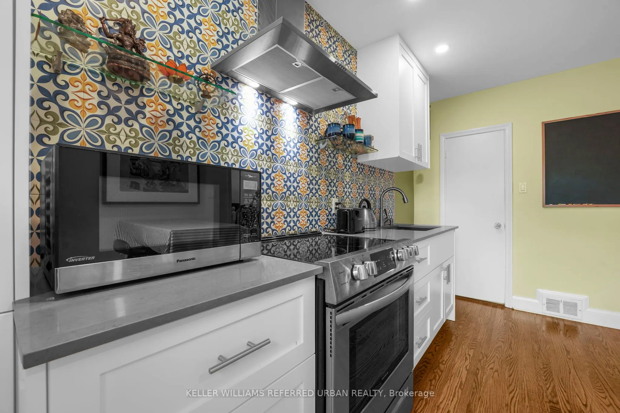 240 Cameron Avenue, #Upper