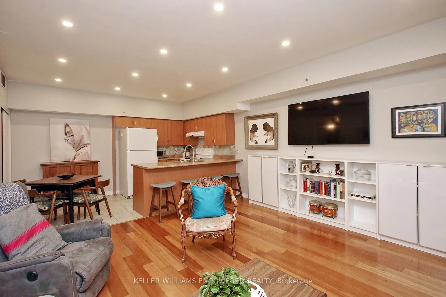 1837 Eglinton Avenue E, #109