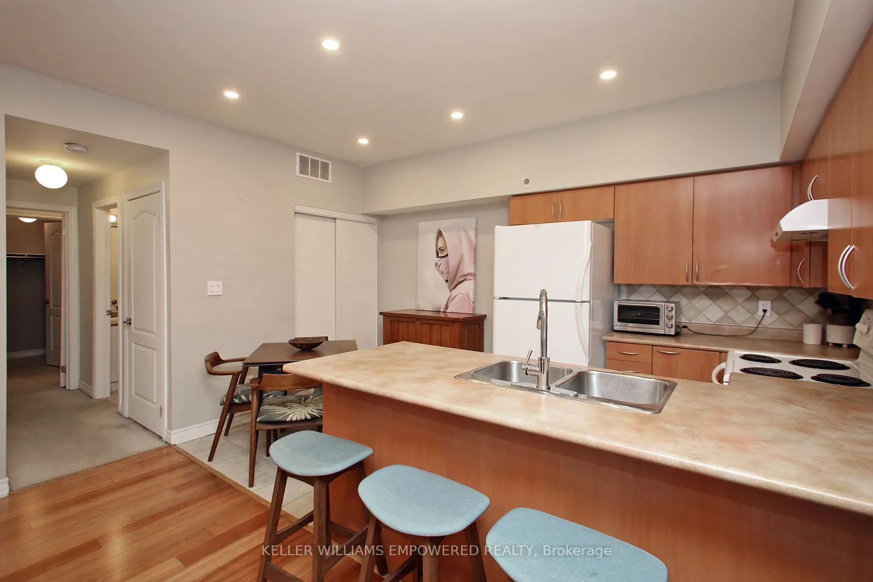 1837 Eglinton Avenue E, #109