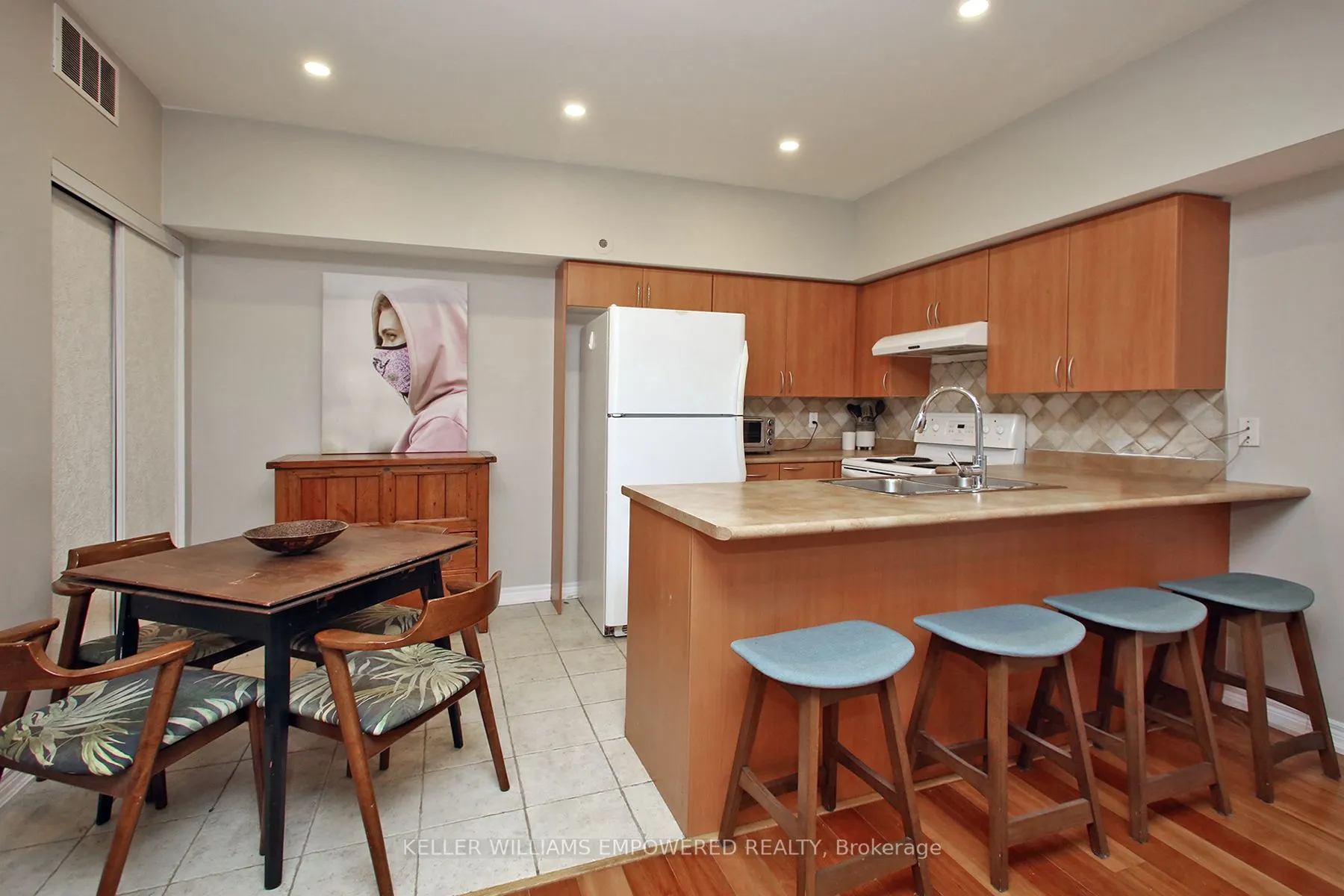 1837 Eglinton Avenue E, #109