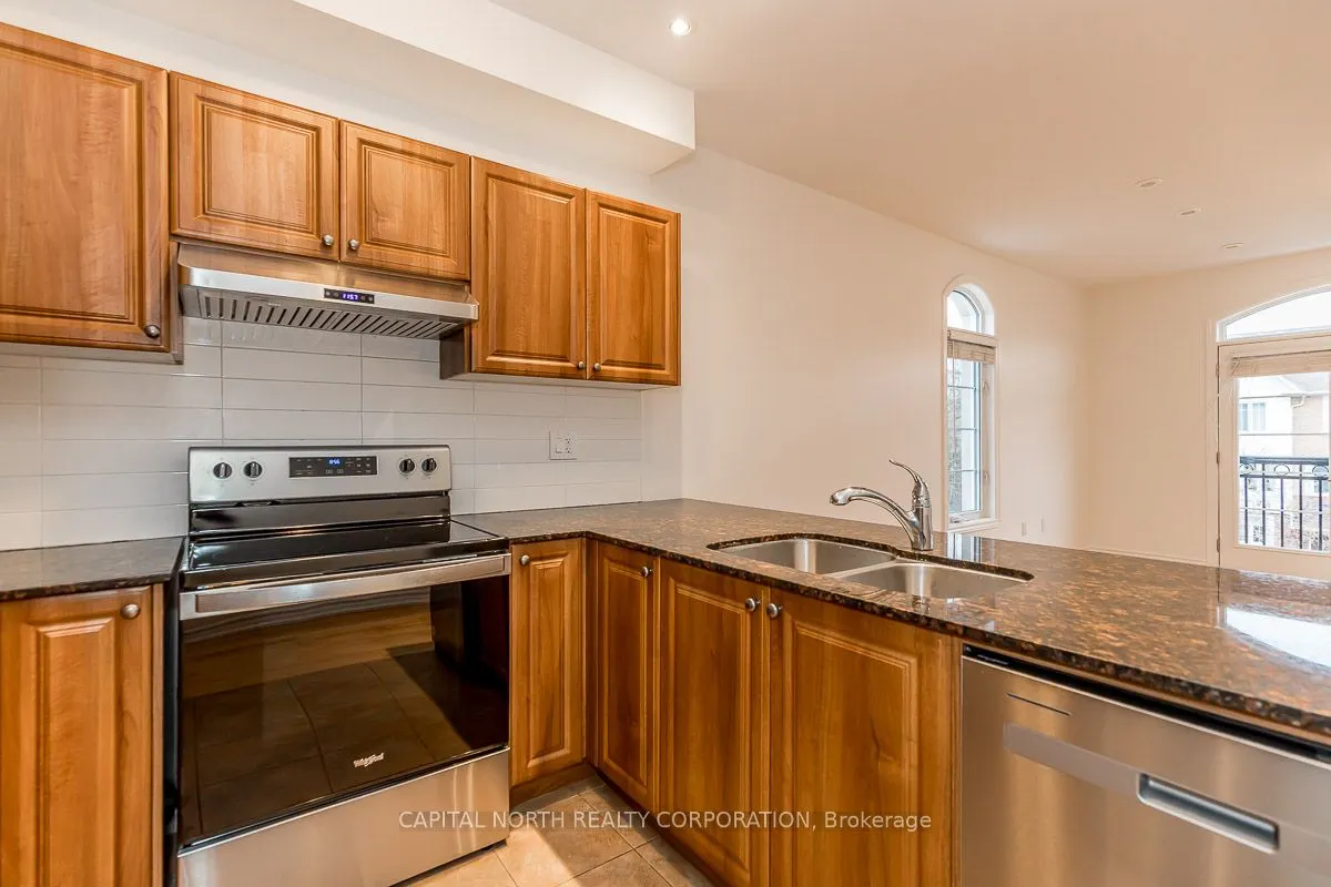 39 Drewry Avenue, #16