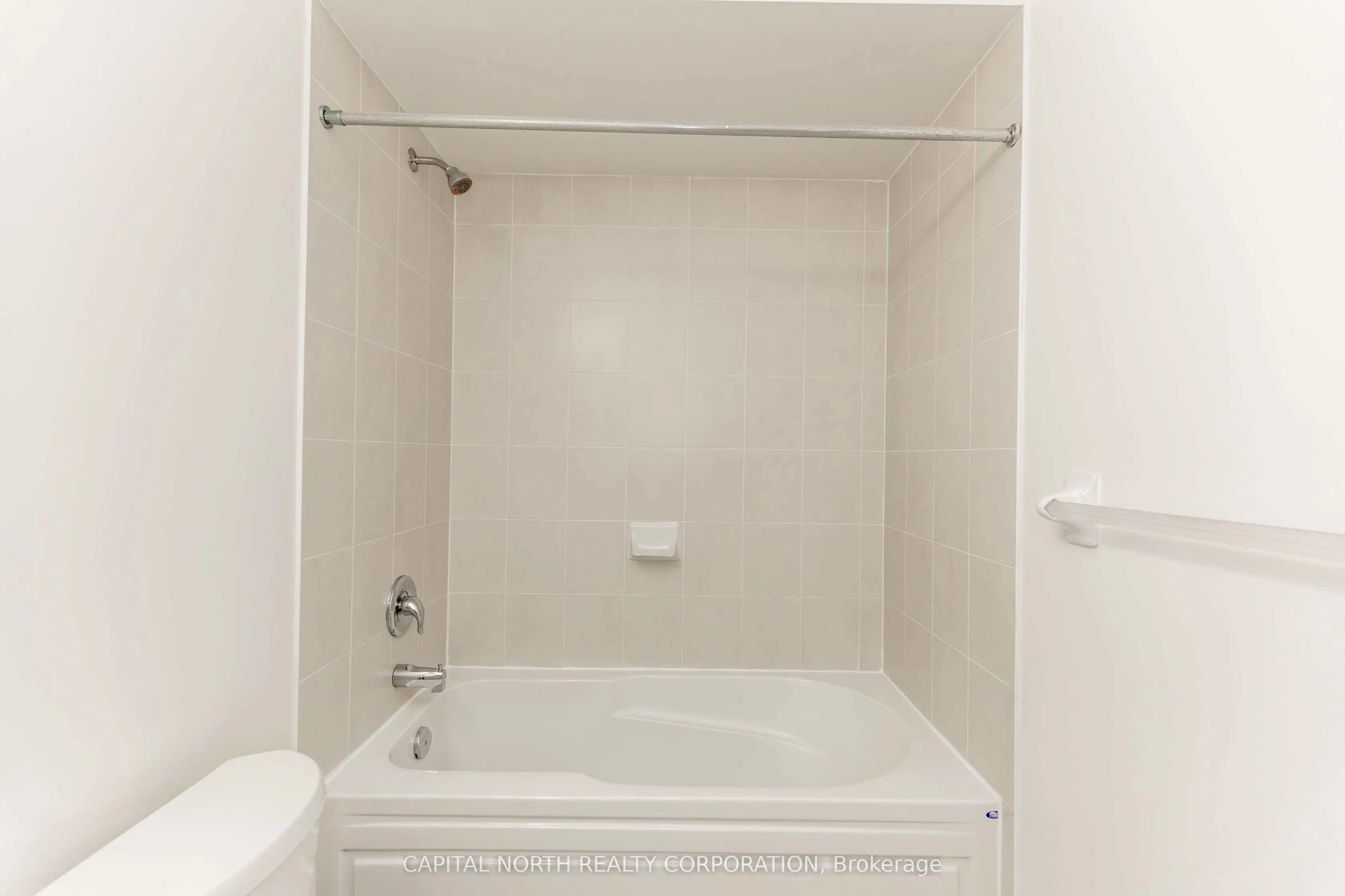 39 Drewry Avenue, #16