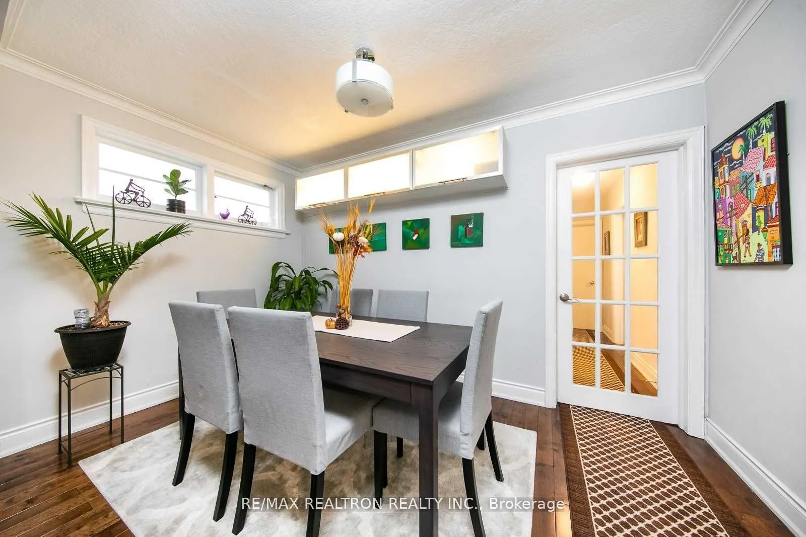 28 Irvington Crescent
