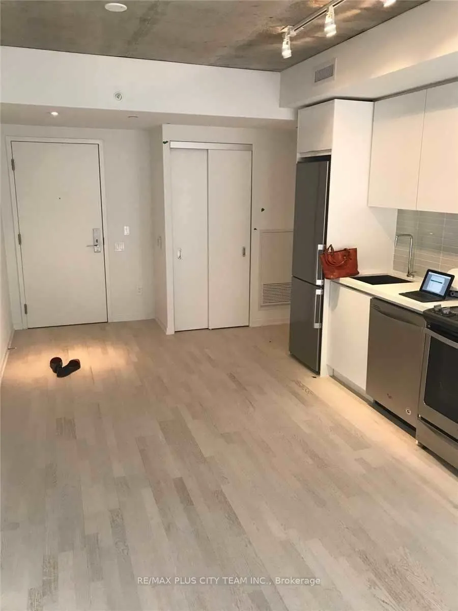 60 Colborne Street, #212