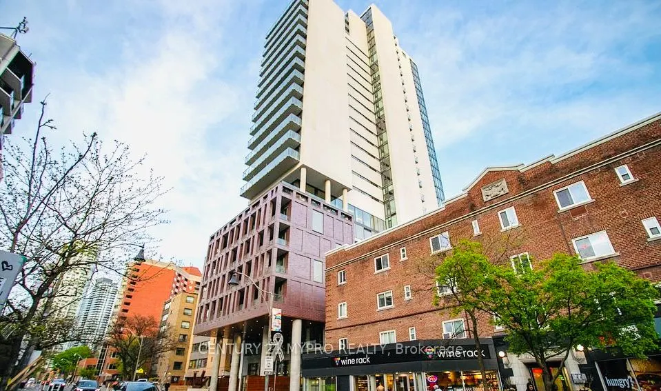81 Wellesley Street, #1906