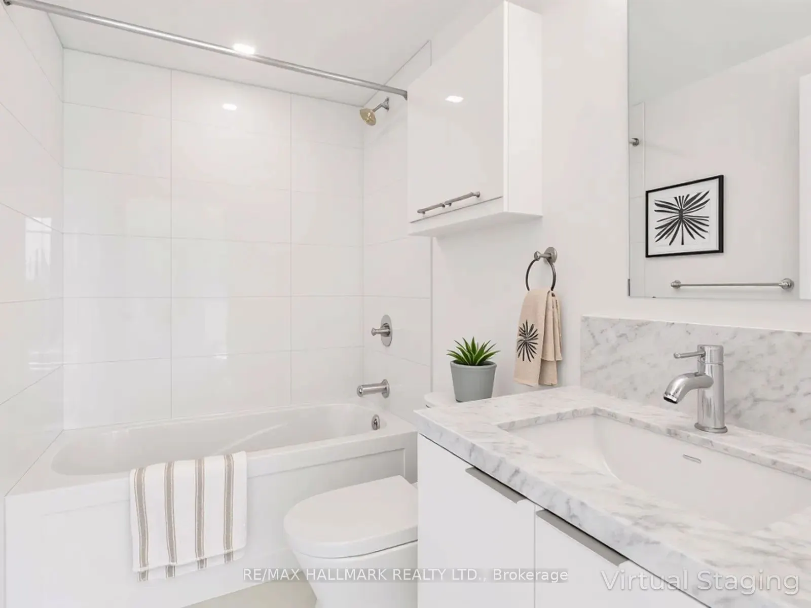 230 Simcoe Street, #3217