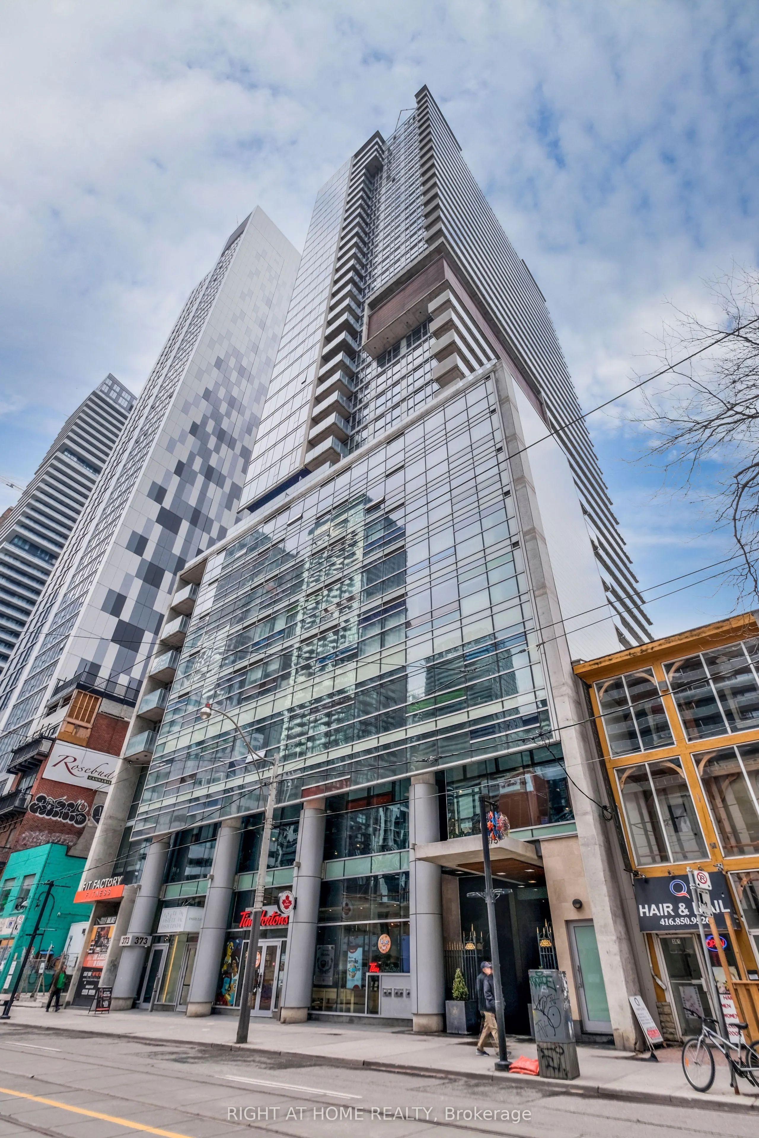 375 King Street W, #3106