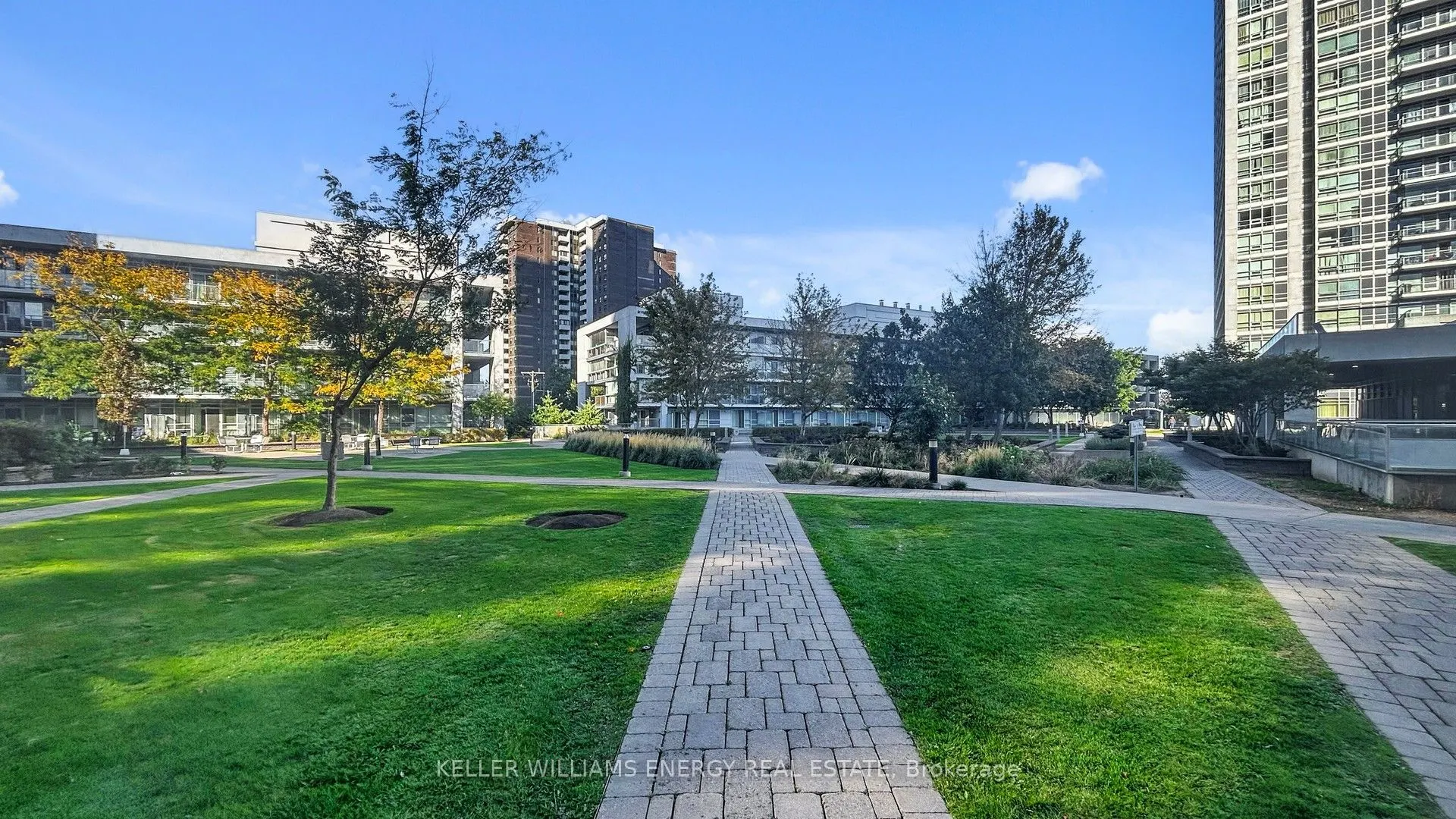 2015 Sheppard Avenue E, #905