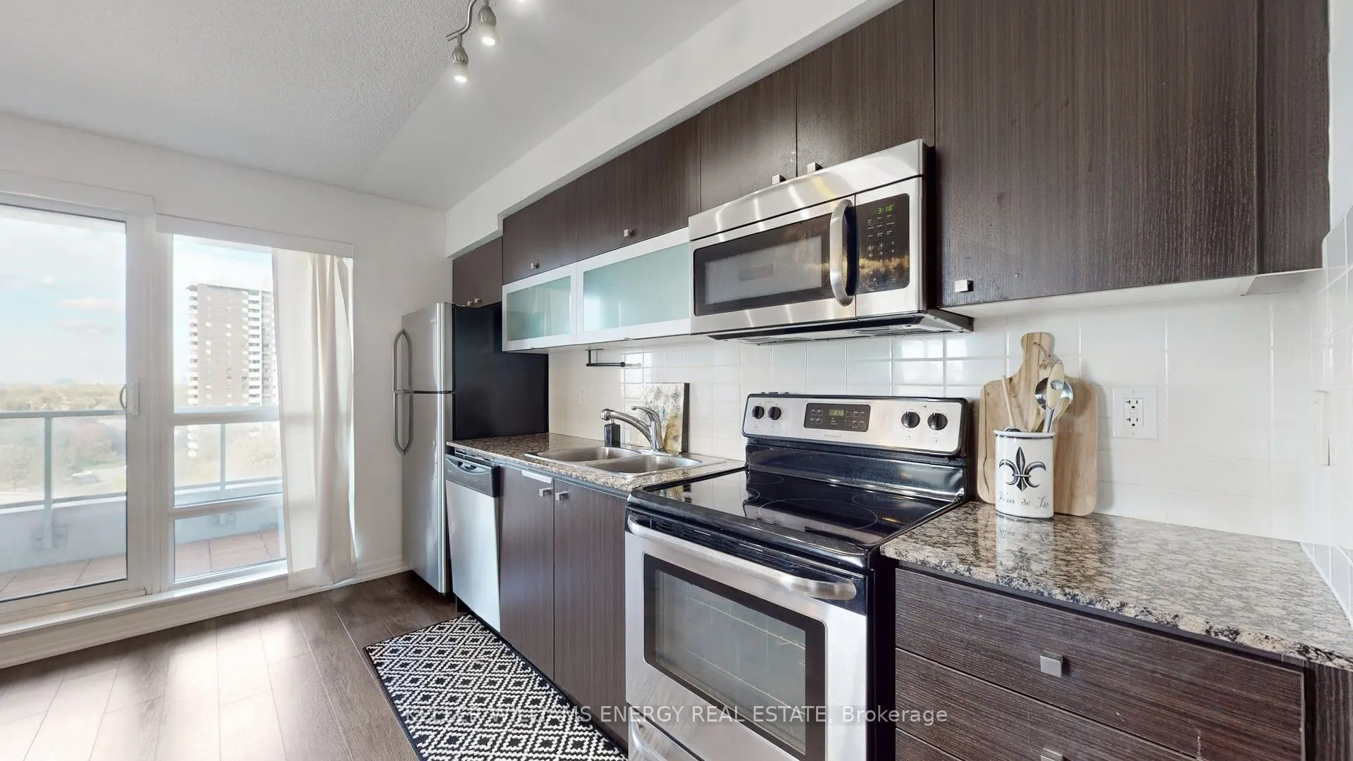 2015 Sheppard Avenue E, #905