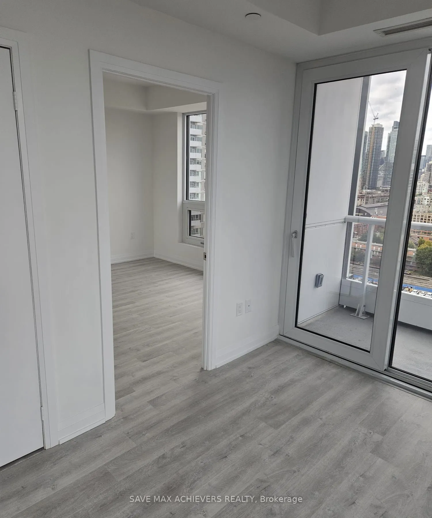 15 Richardson Street, #1905