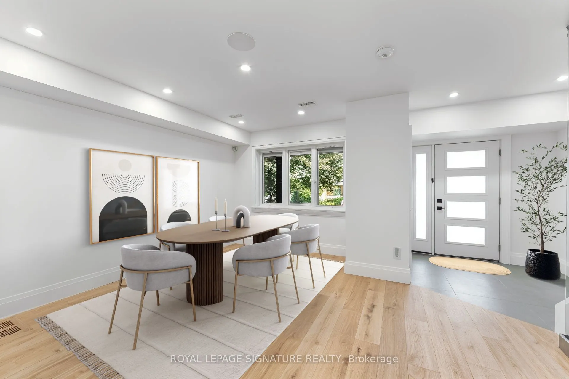37 Manor Road E