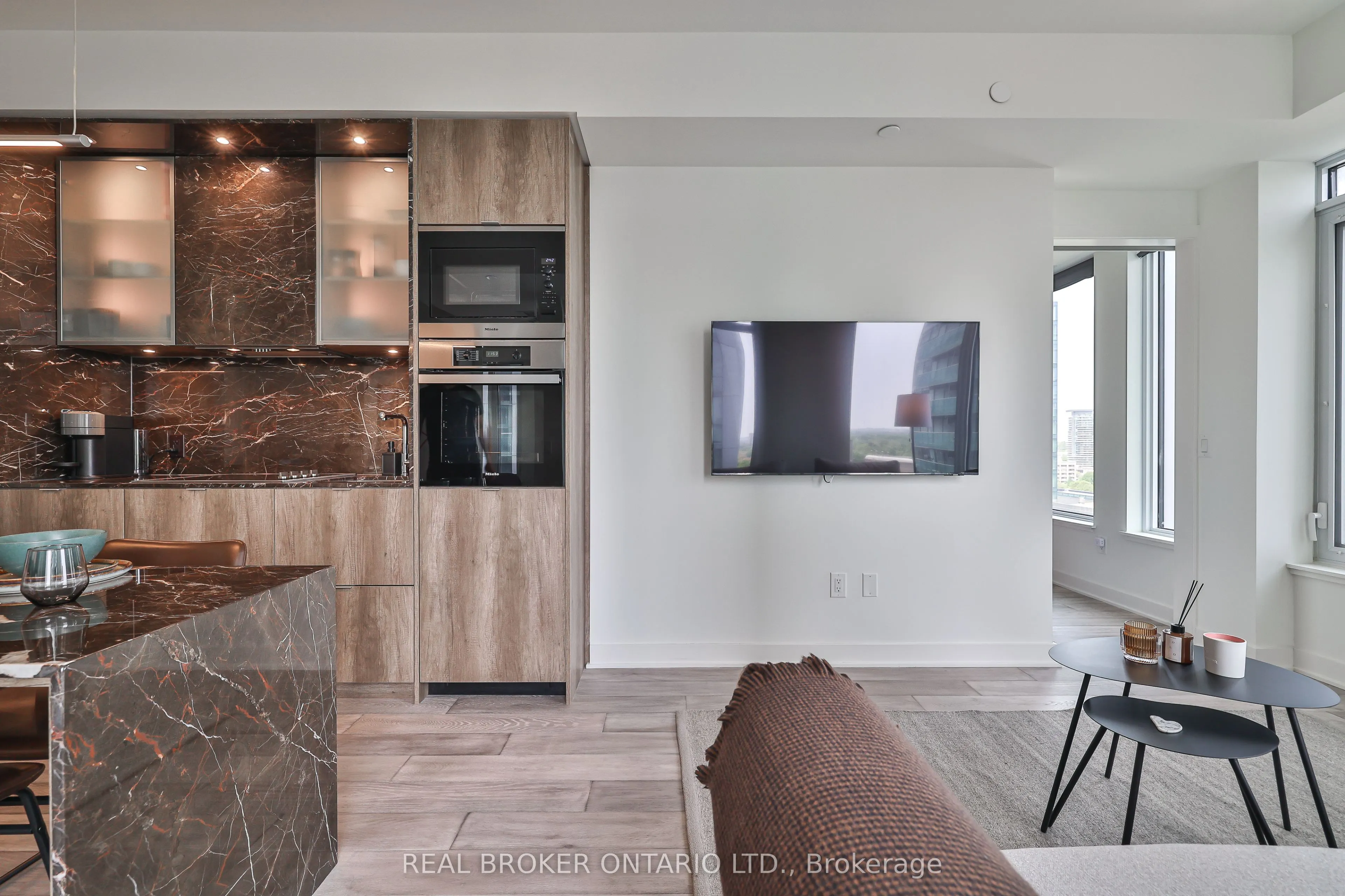 11 Yorkville Avenue, #1205