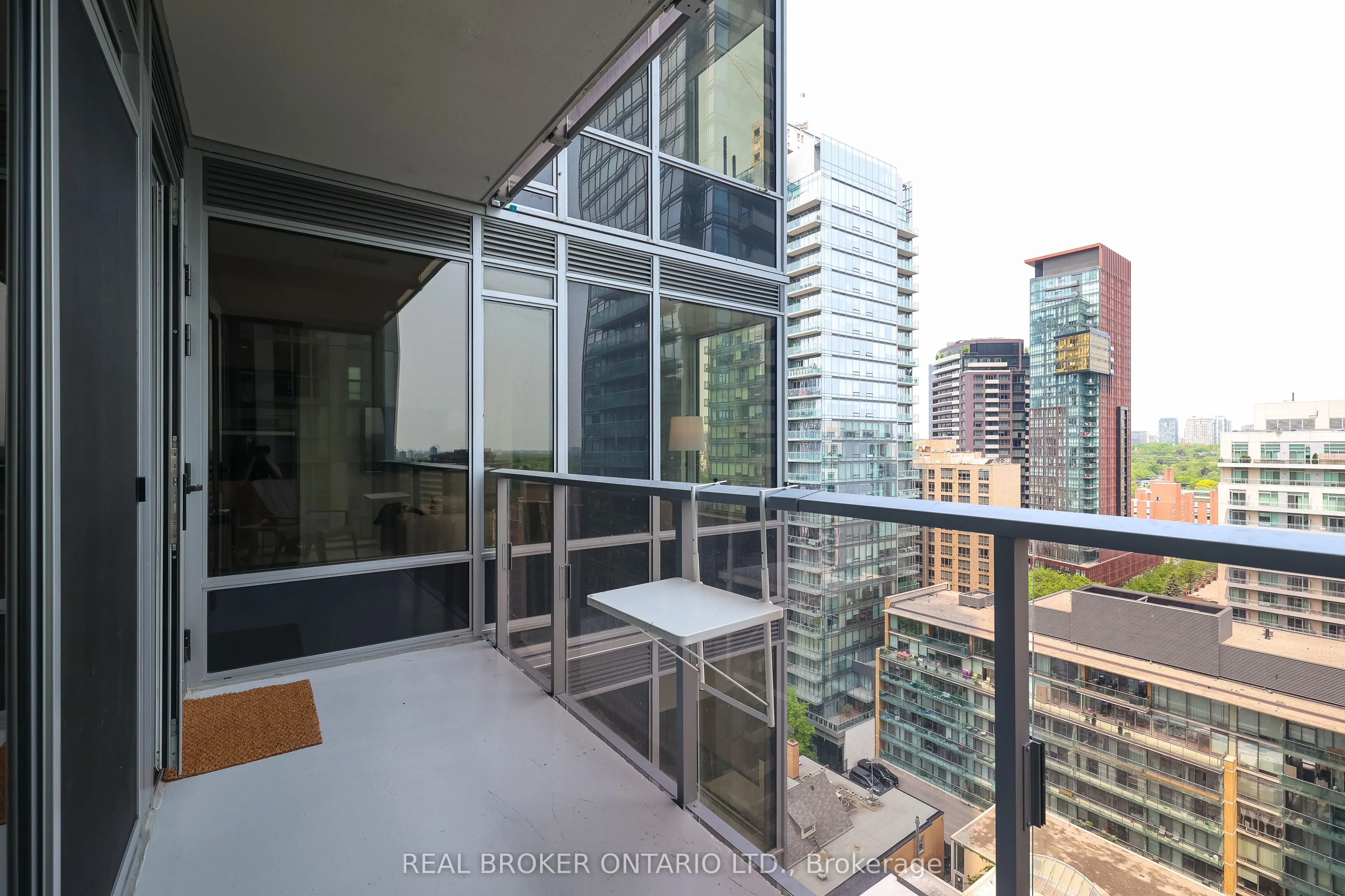 11 Yorkville Avenue, #1205