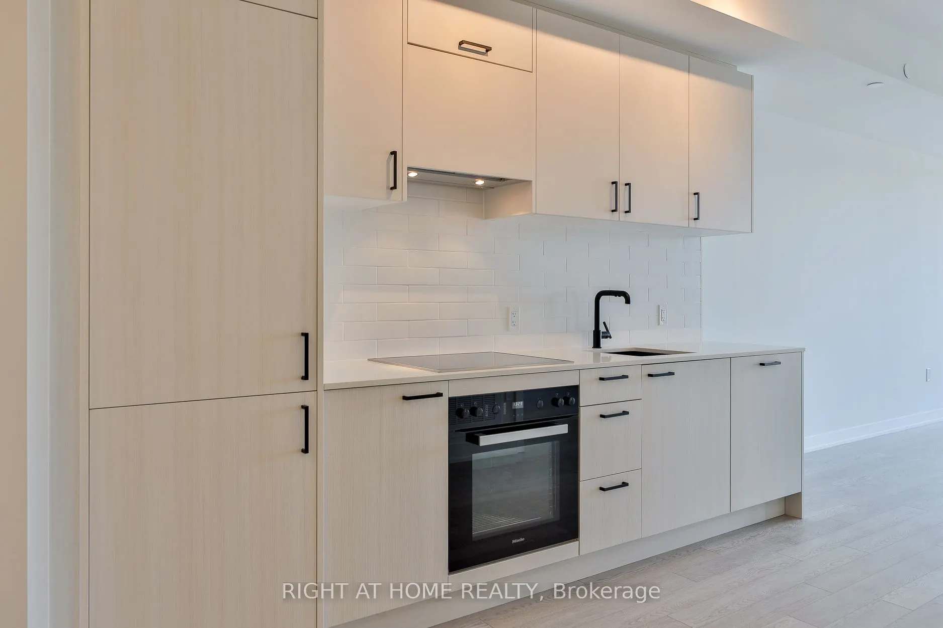 1 KYLE LOWRY RD Road, #517