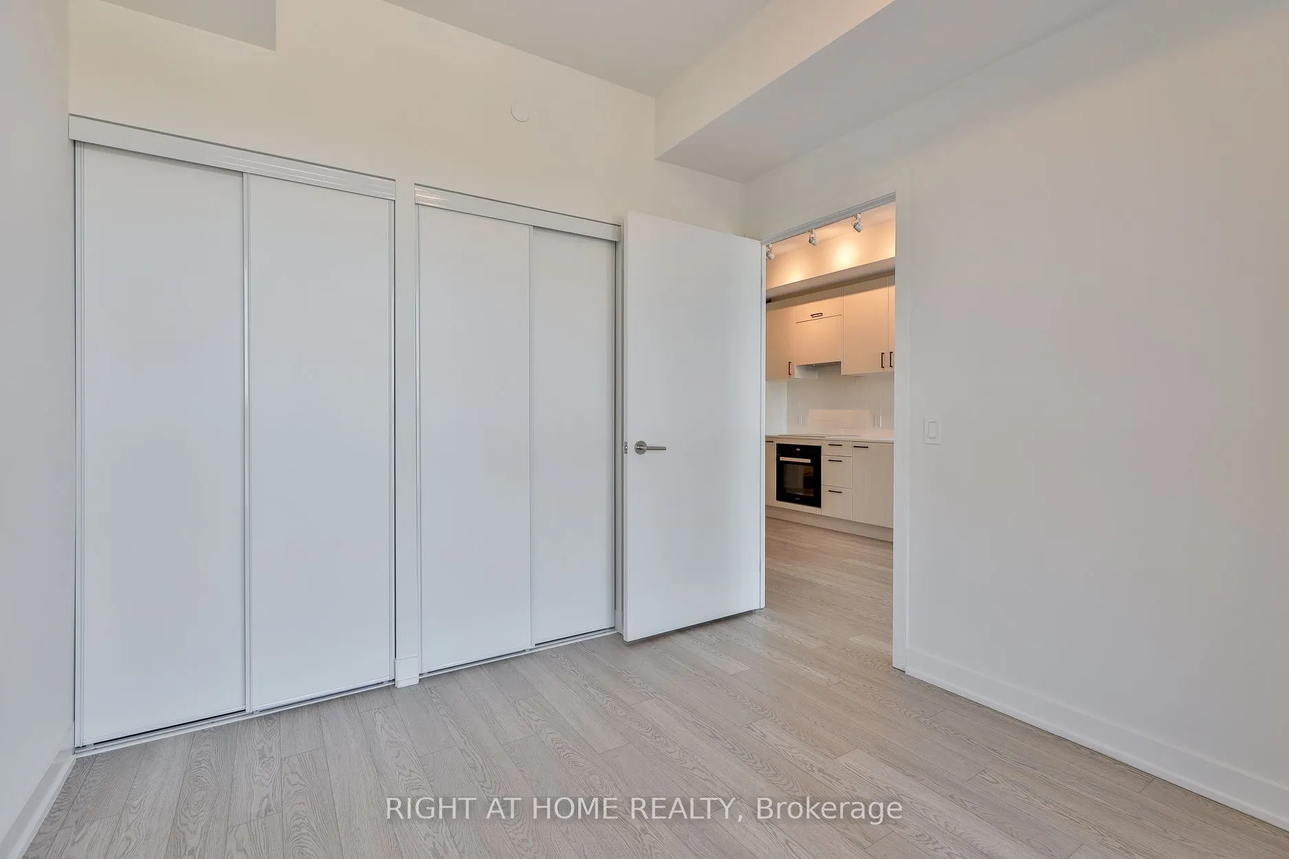 1 KYLE LOWRY RD Road, #517