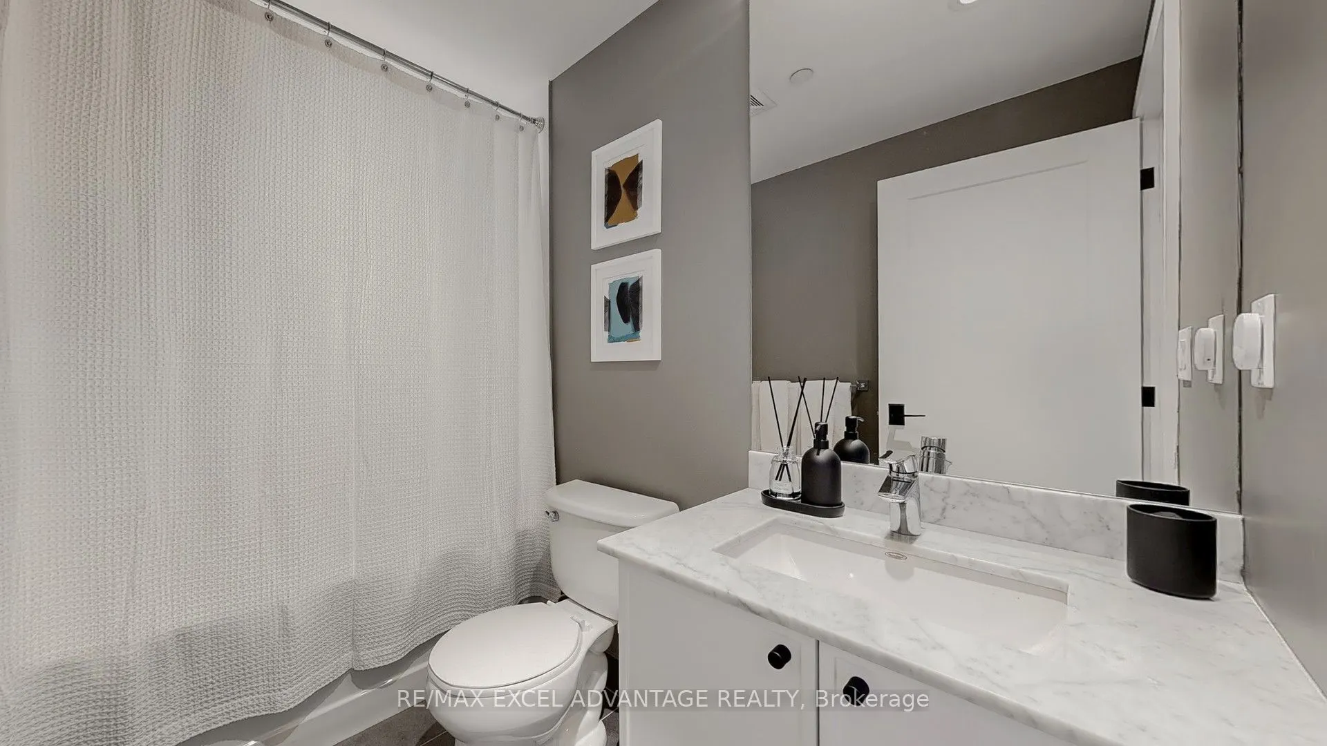 69 Lynn Williams Street, #704