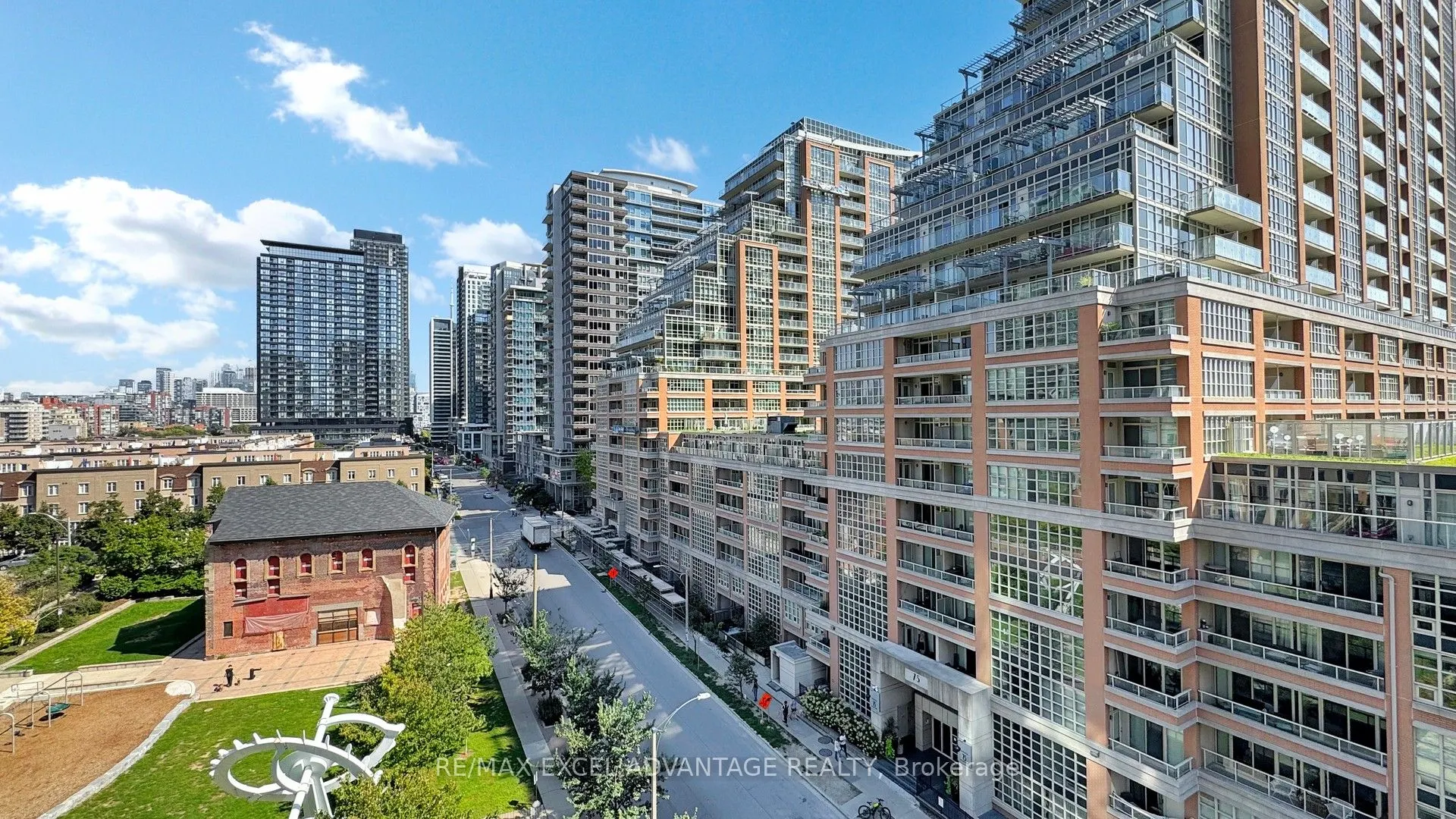 69 Lynn Williams Street, #704