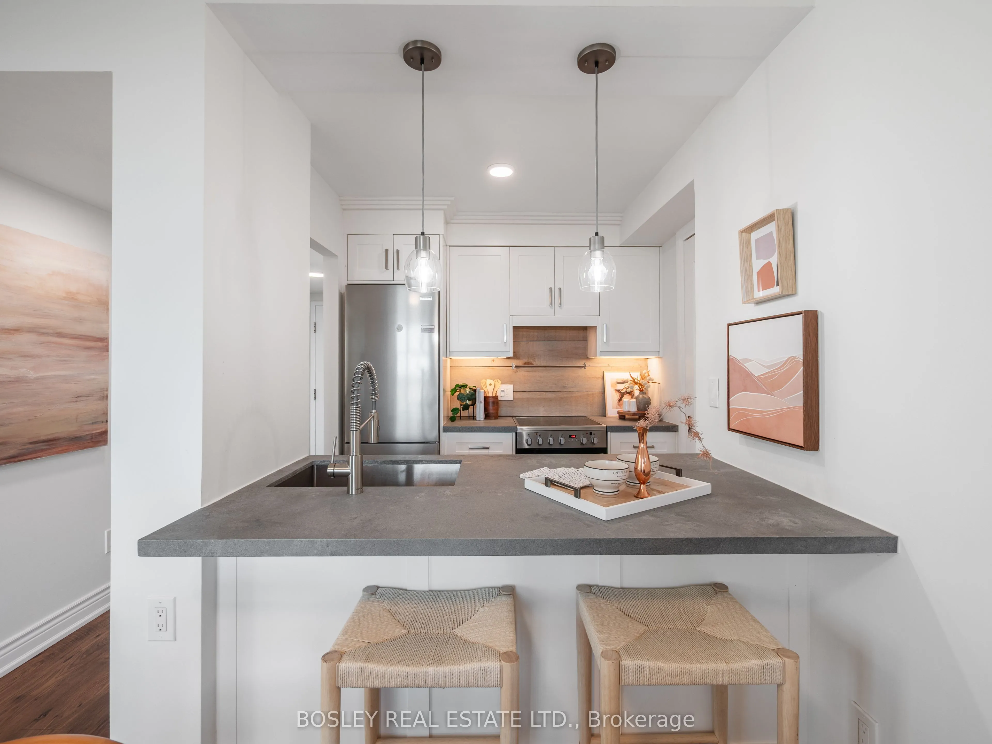 409 Bloor Street E, #903