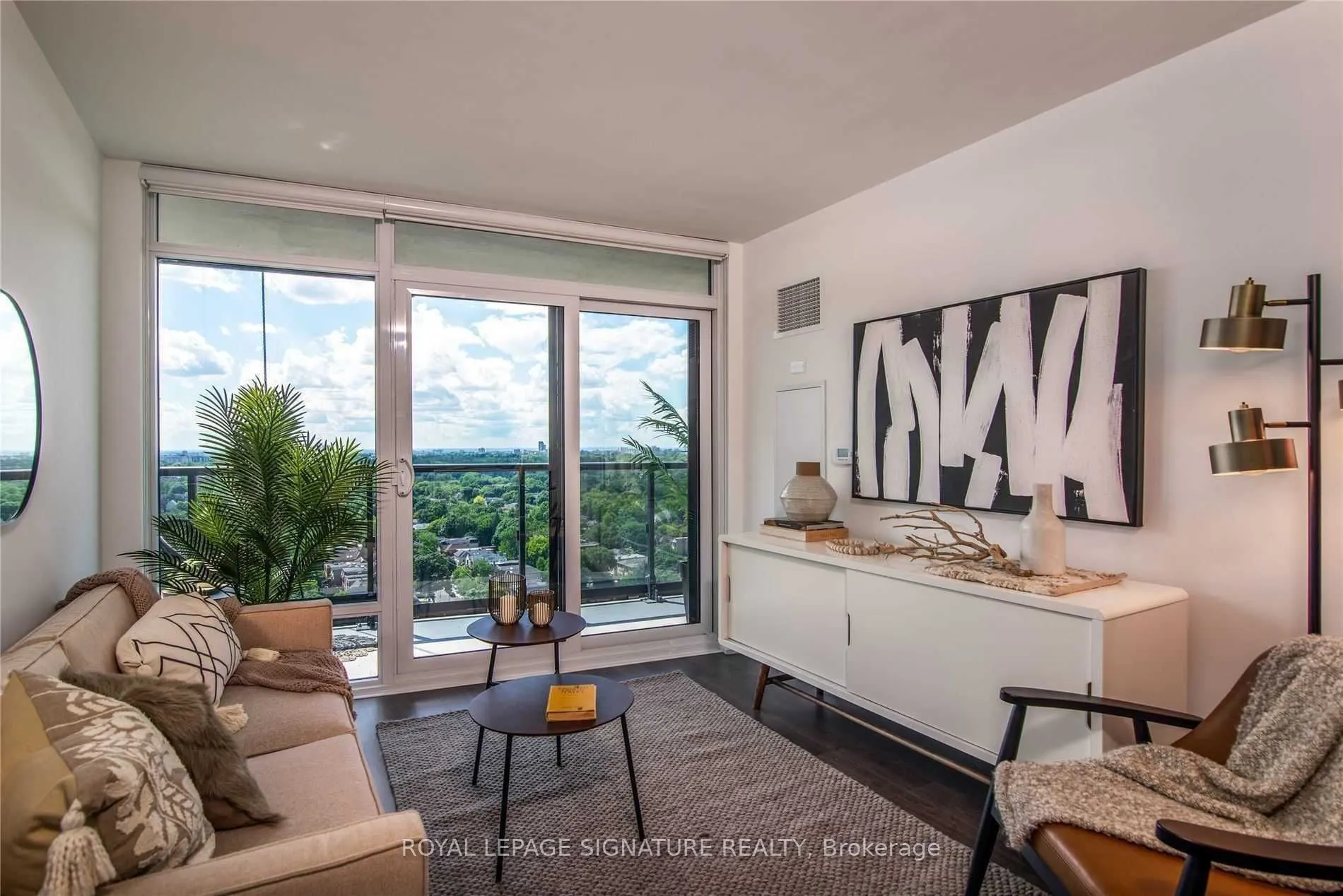 18 Erskine Avenue, #710