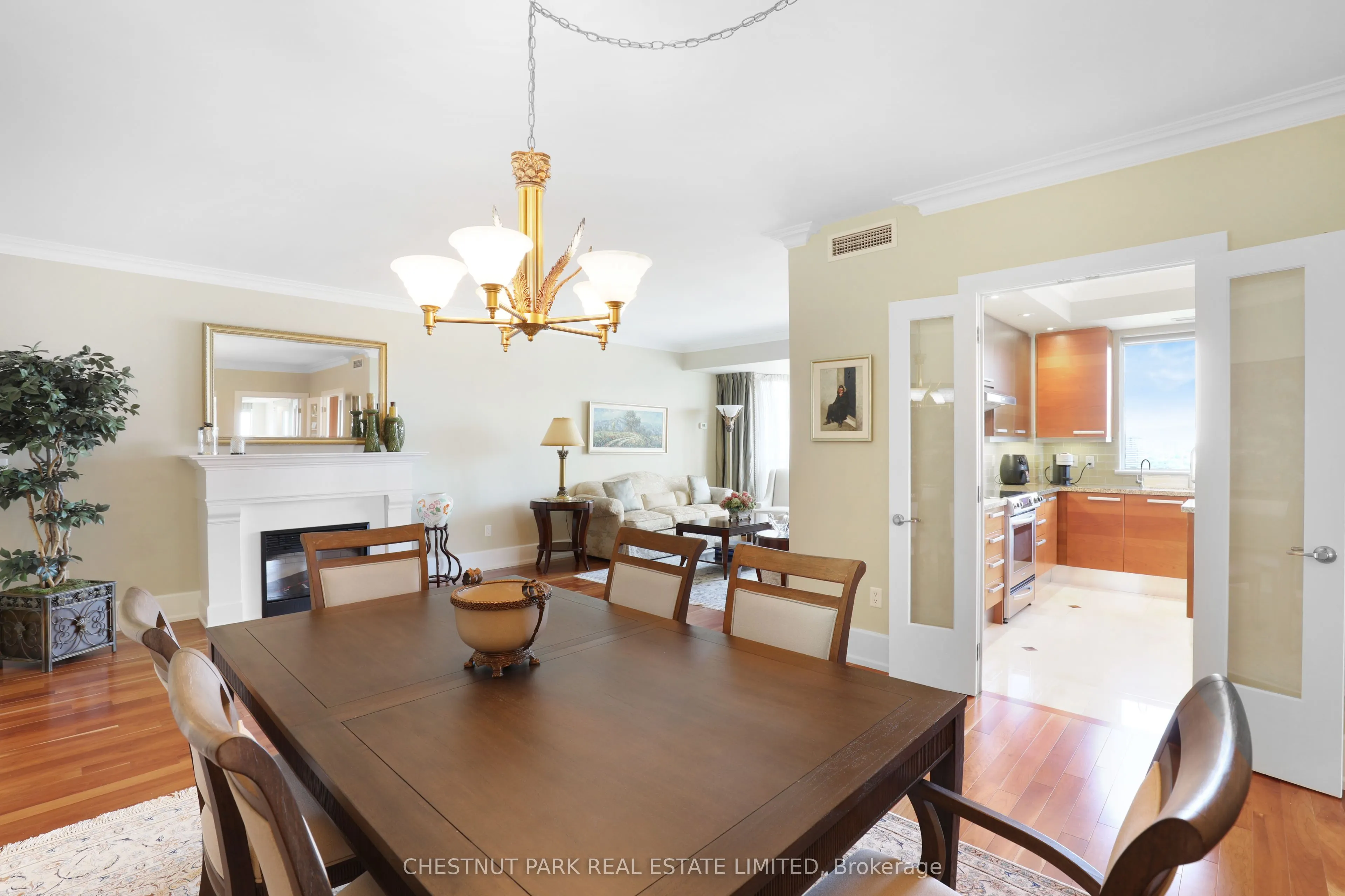 660 Sheppard Avenue E, #1403