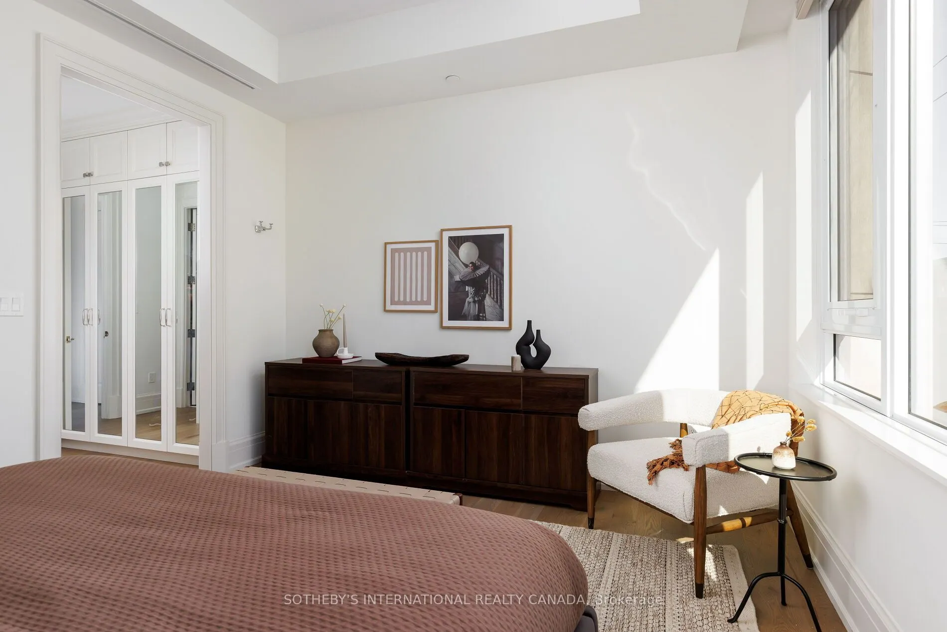 128 Hazelton Avenue, #301