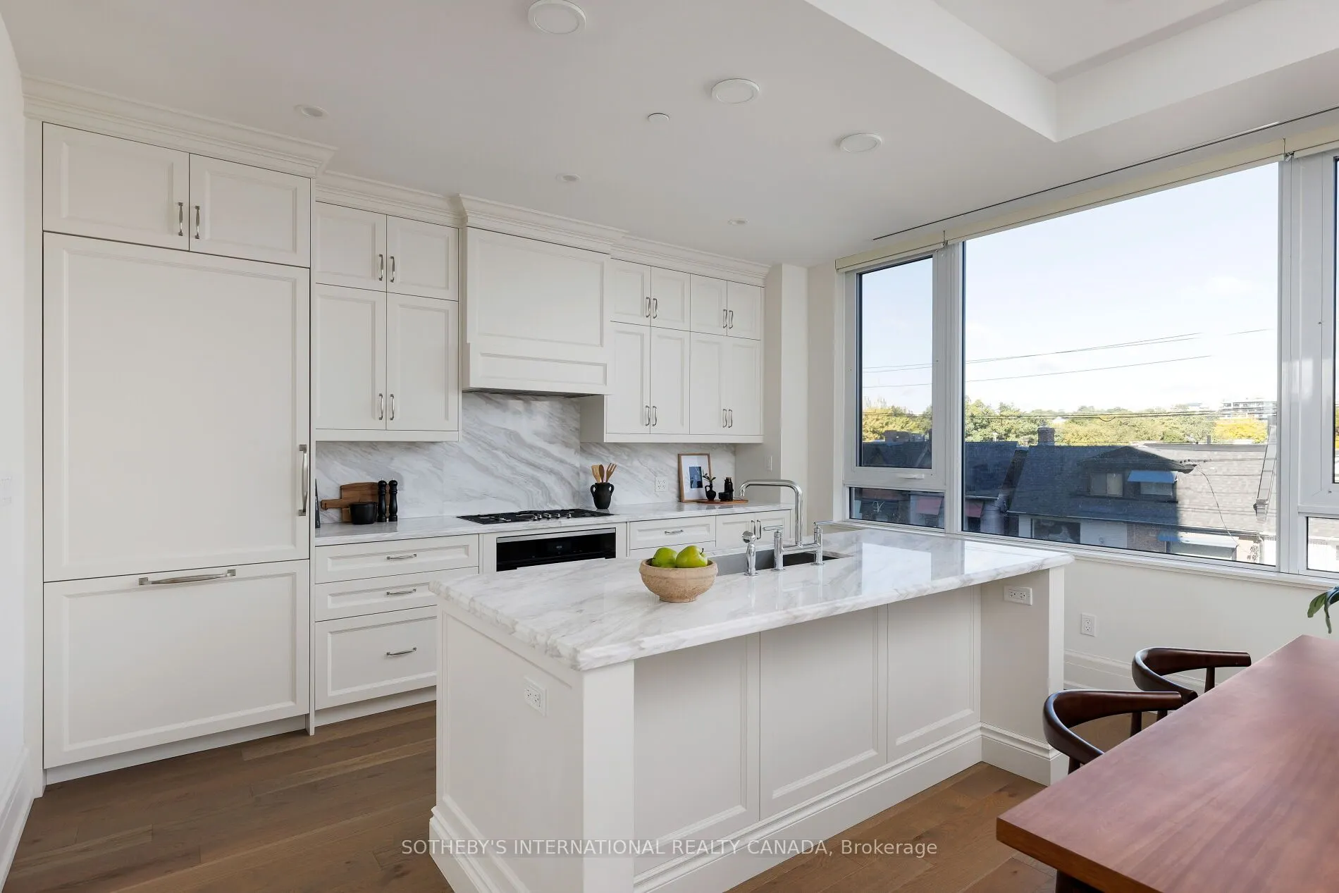 128 Hazelton Avenue, #301