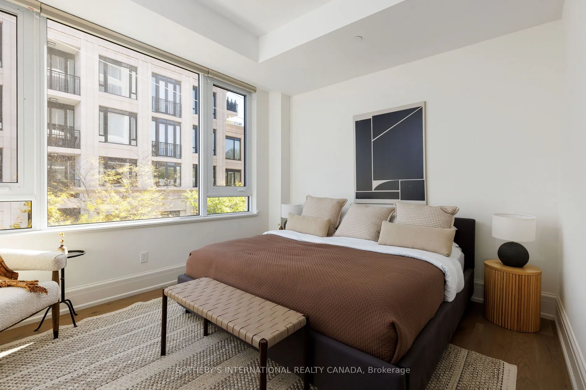 128 Hazelton Avenue, #301
