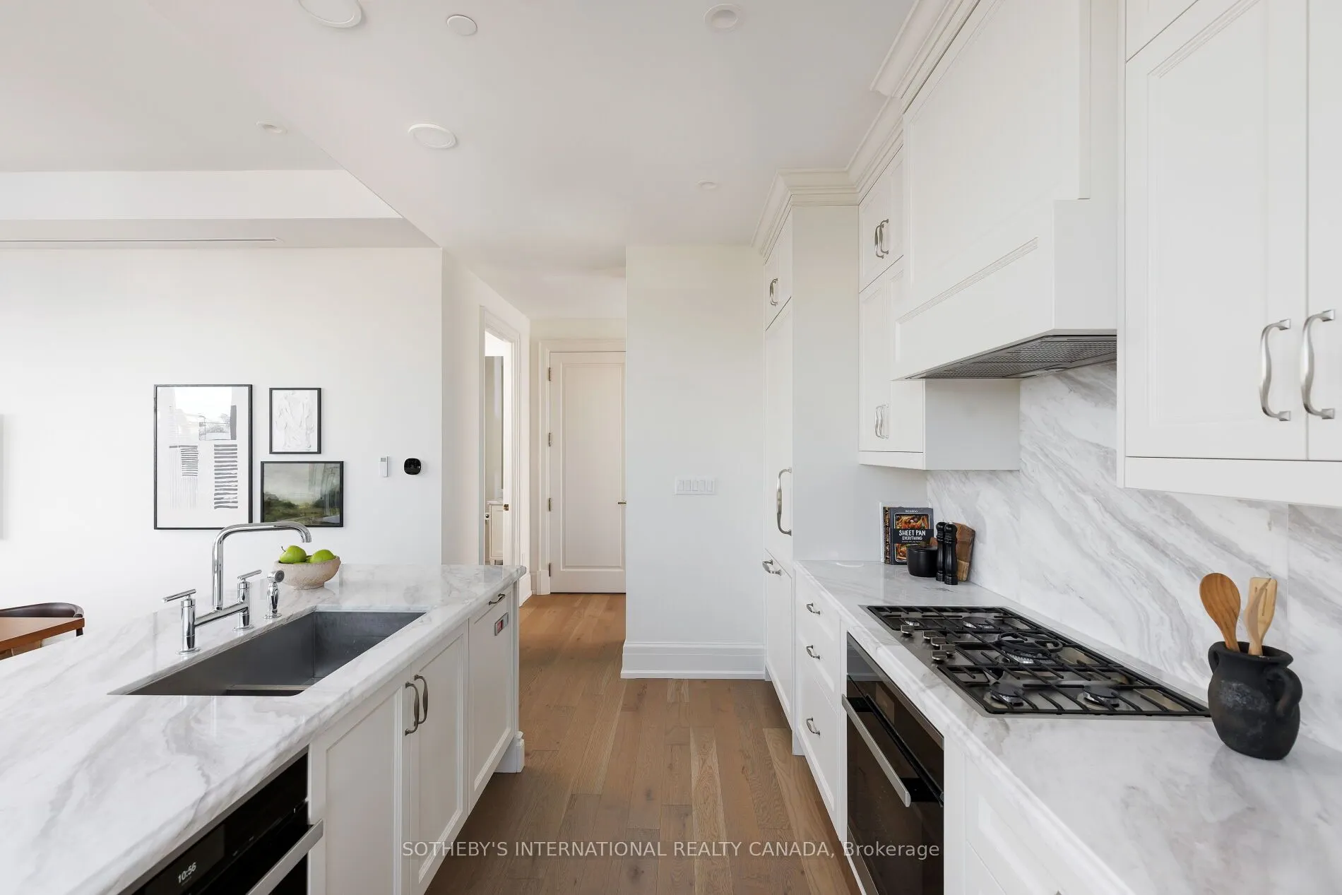 128 Hazelton Avenue, #301